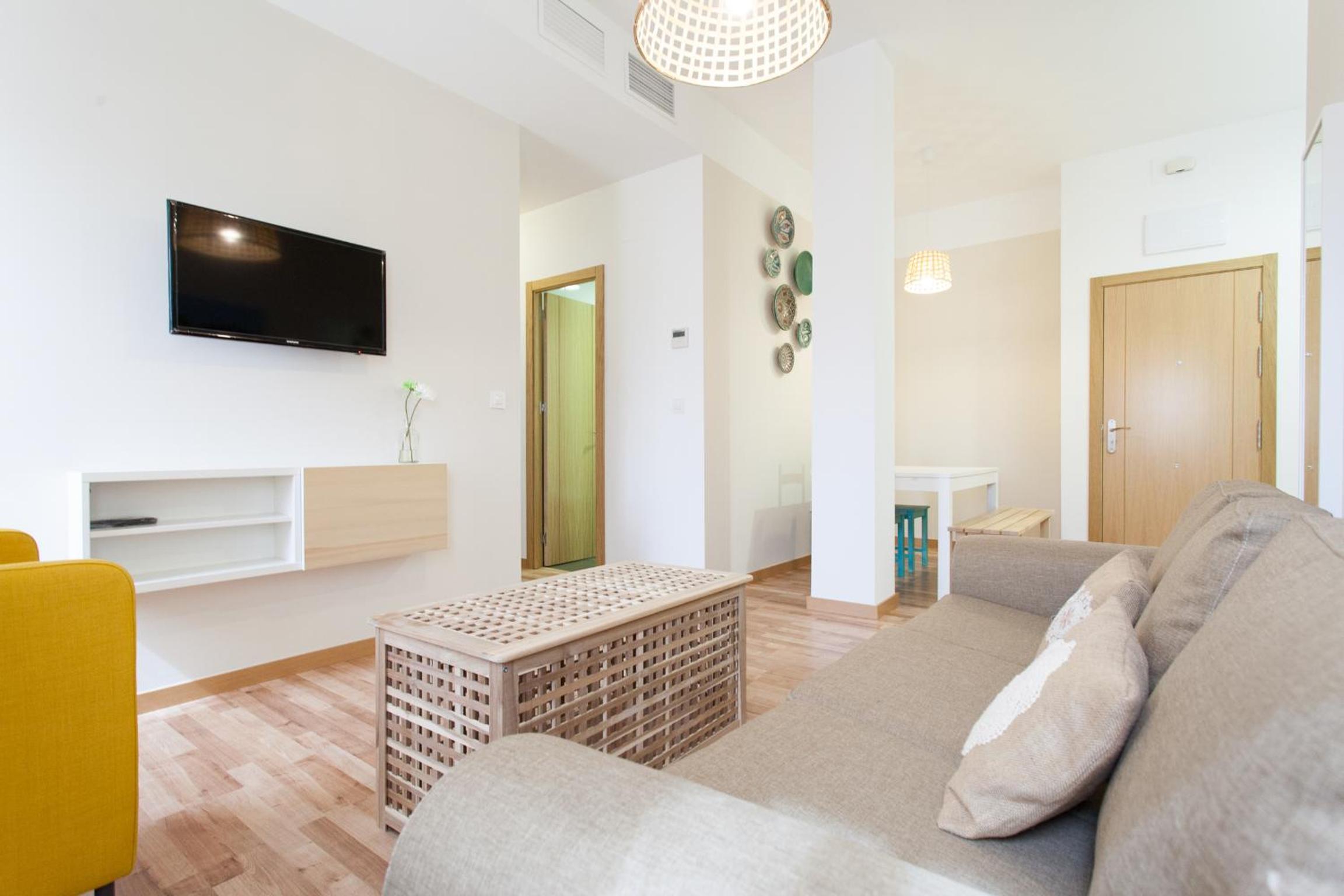 Three-Bedroom Apartment (Laraña 5.3) - Photo 10