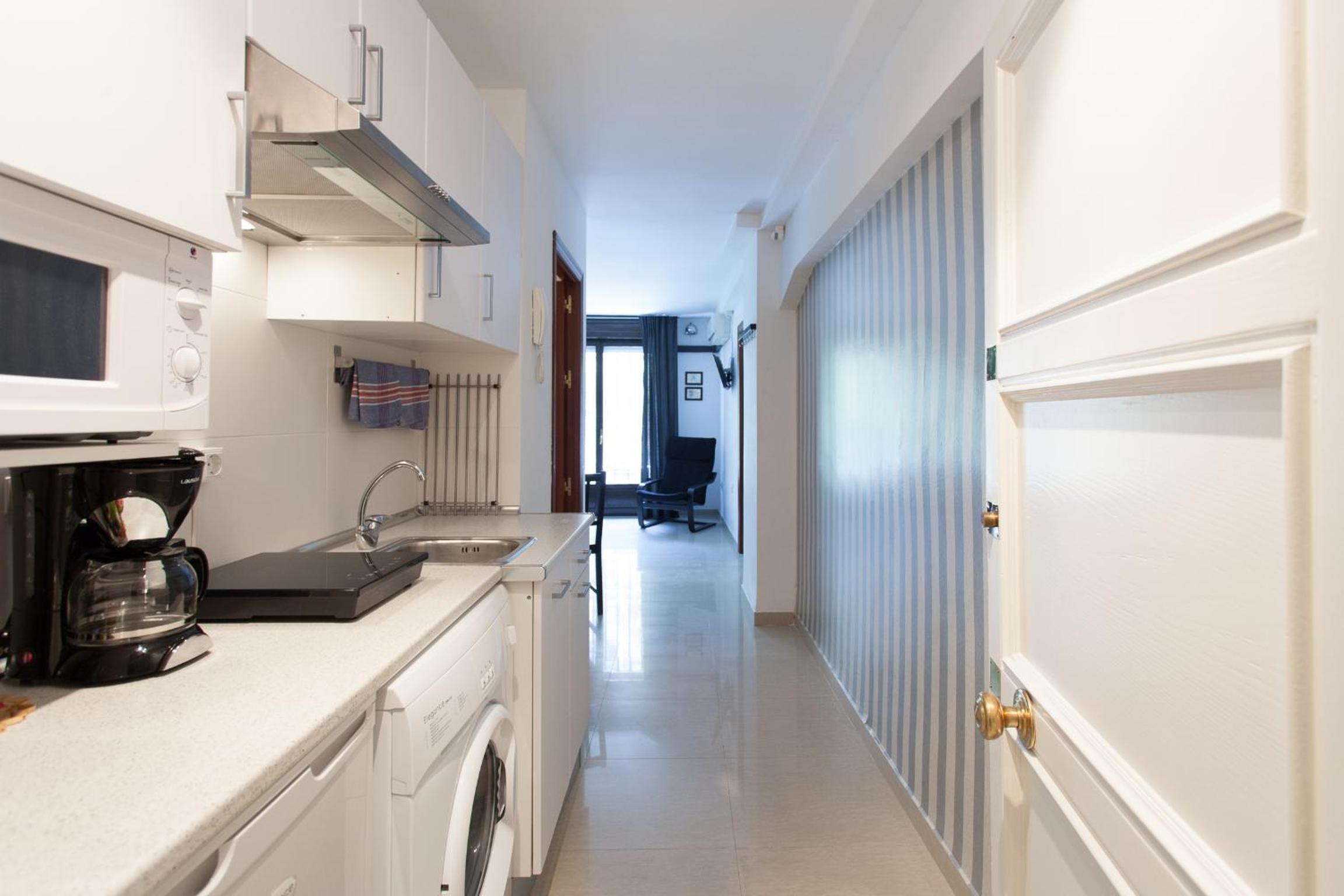 One-Bedroom Apartment in first floor (Laraña 1.1) - Photo 2