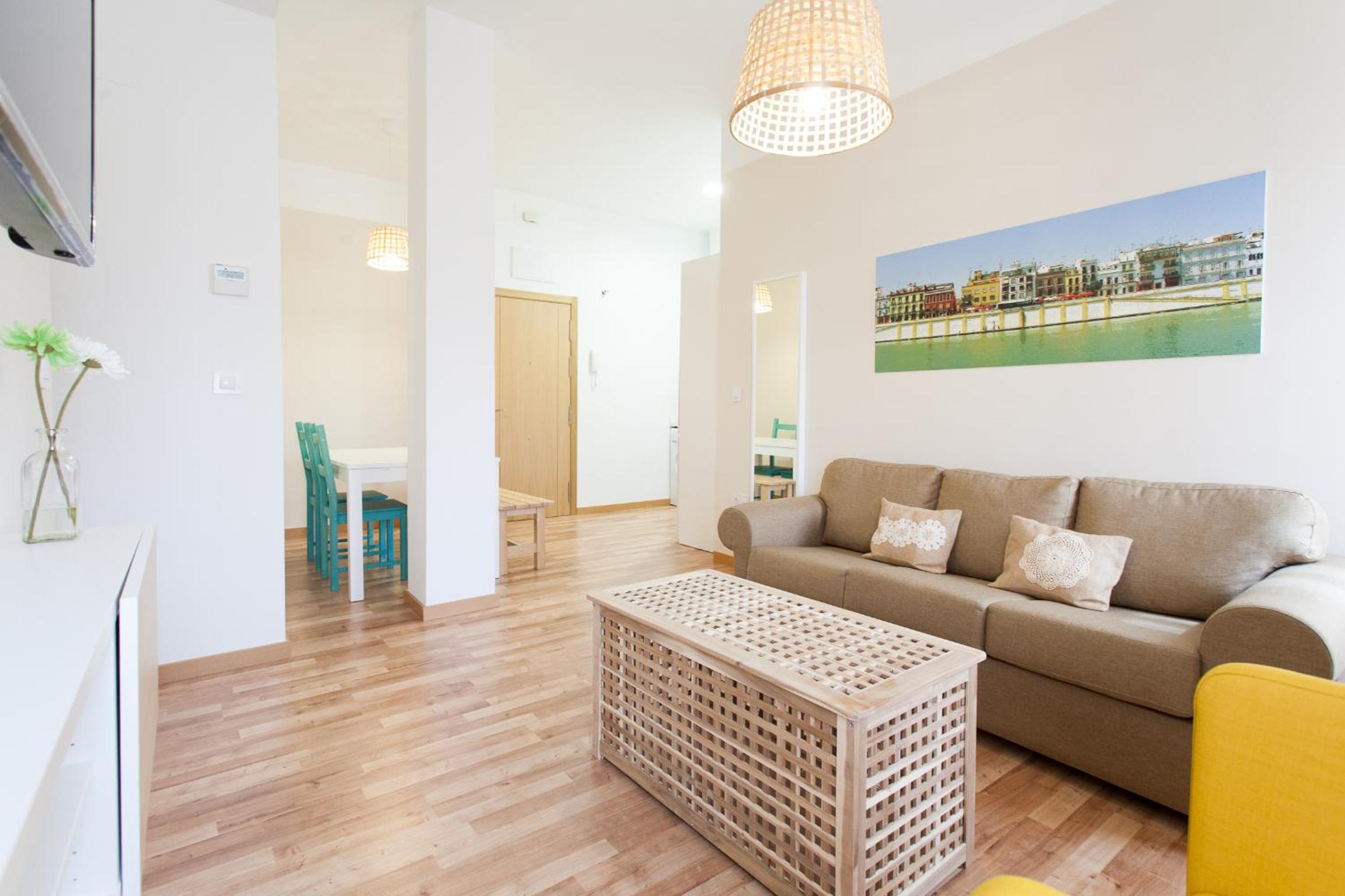 Three-Bedroom Apartment (Laraña 5.3) - Photo 1