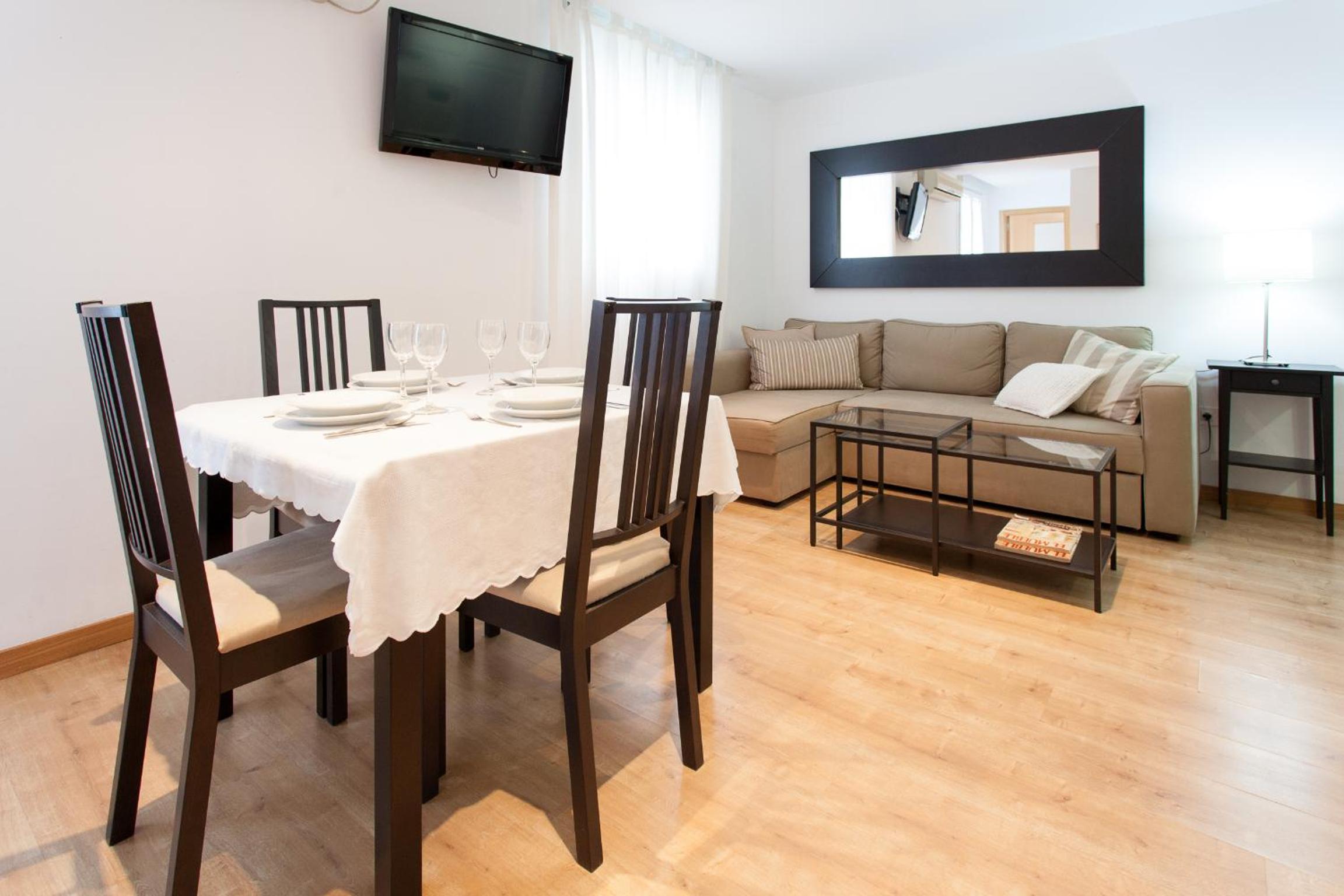 Apartment with Terrace (Laraña 6.2) - Photo 5