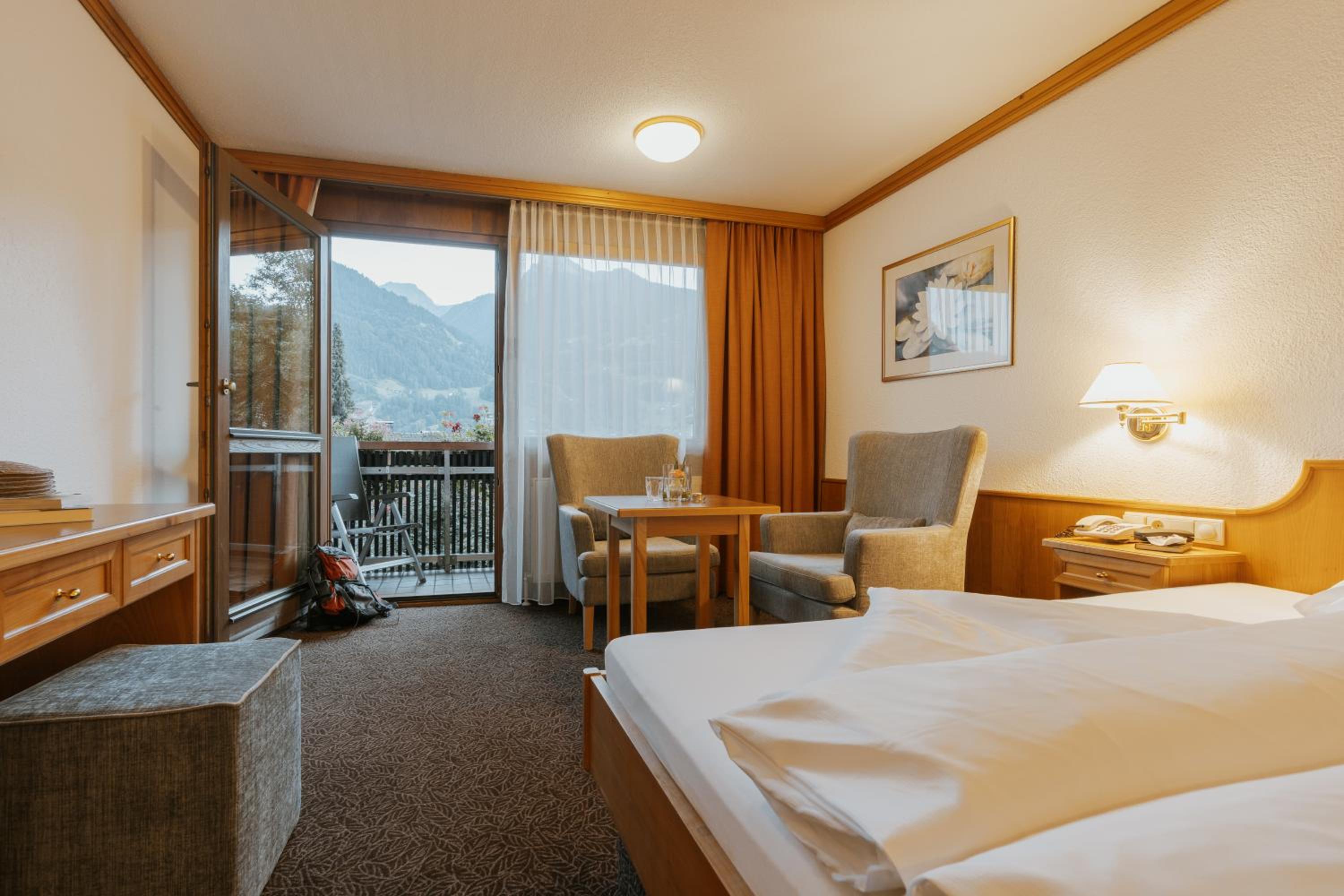 Comfort Double Room with Balcony and Mountain View
