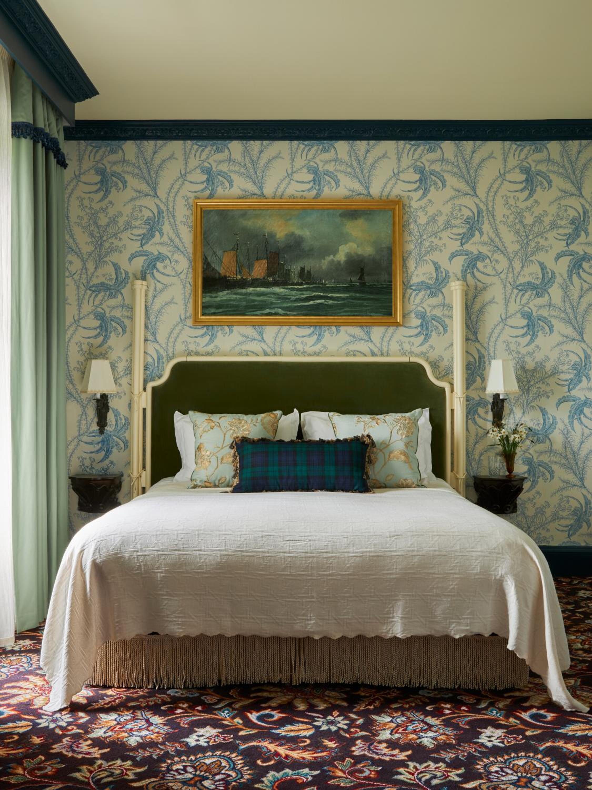 Deluxe Suite with Sea View - Photo 1