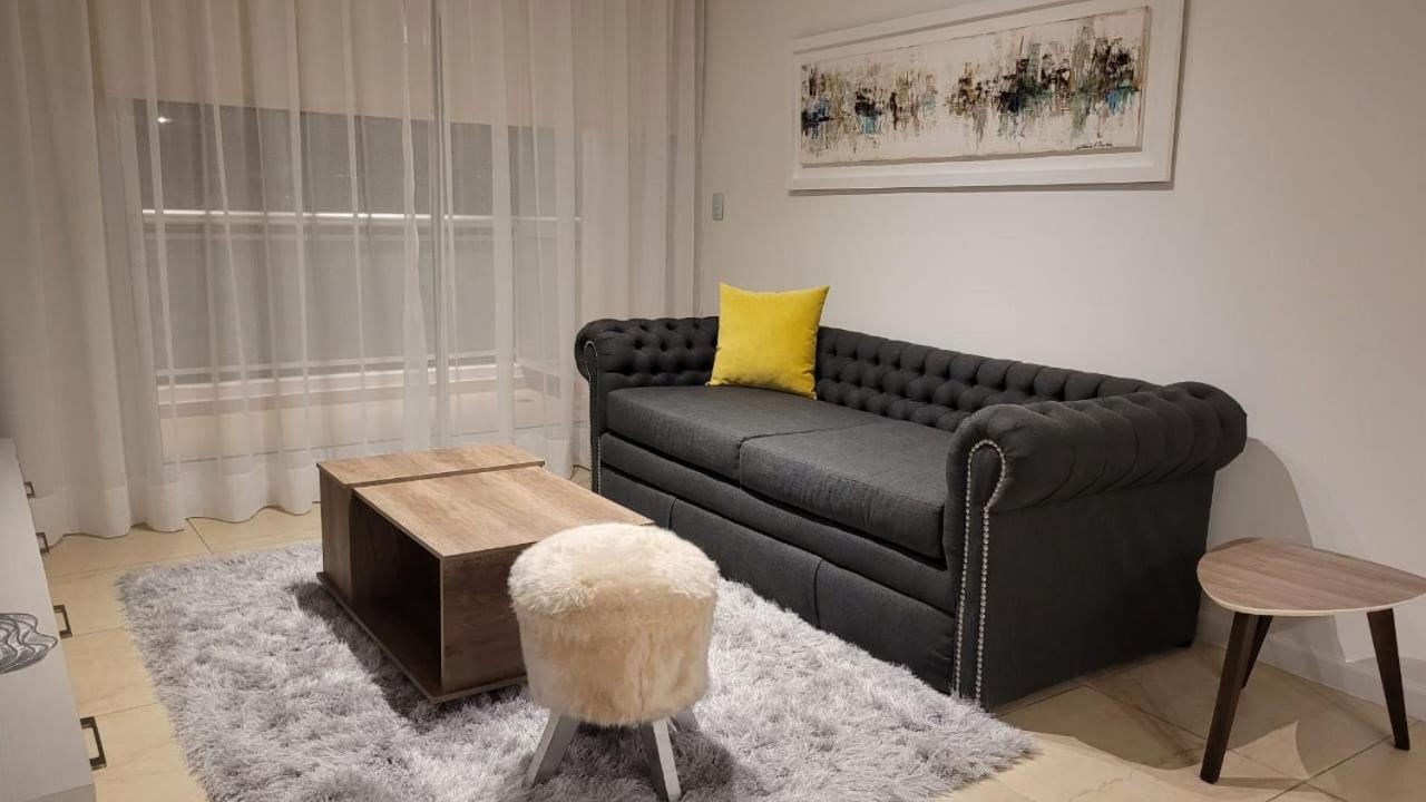 Deluxe Family Suite photo 1