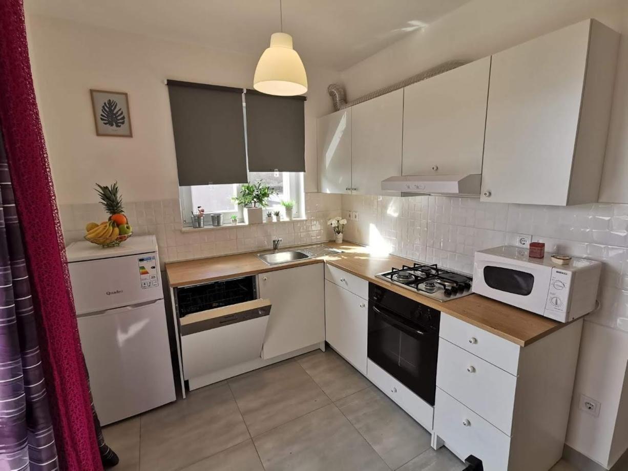 Two-Bedroom Apartment with Terrace - Photo 6
