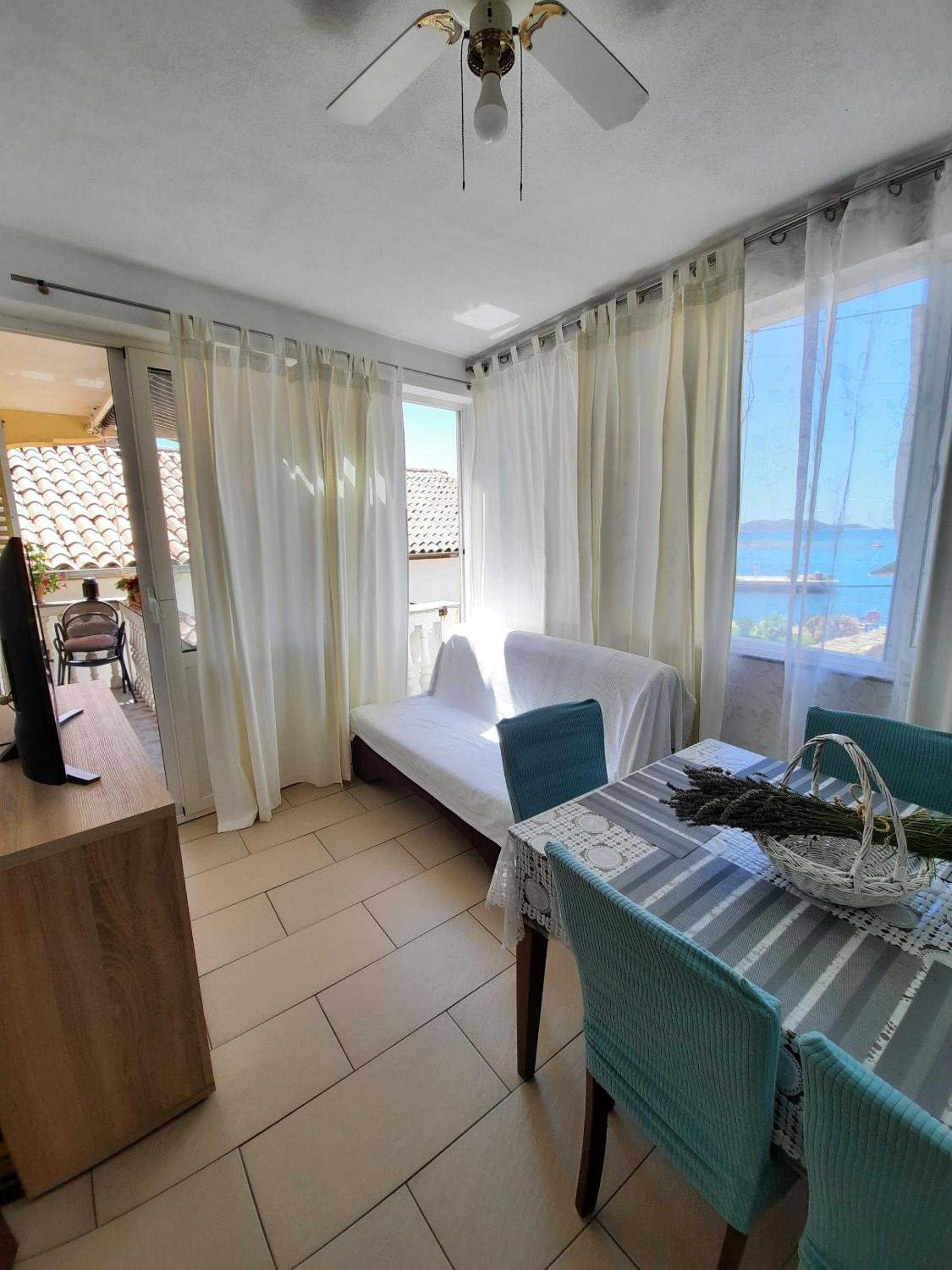 Three-Bedroom Apartment With Balcony And Sea View