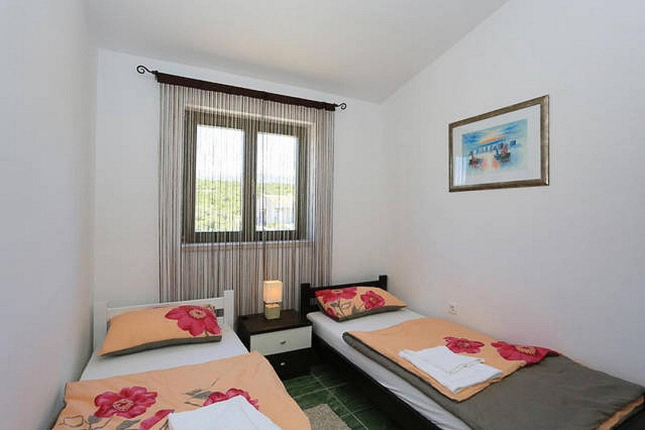 Two-Bedroom Apartment With Terrace And Sea View photo 2