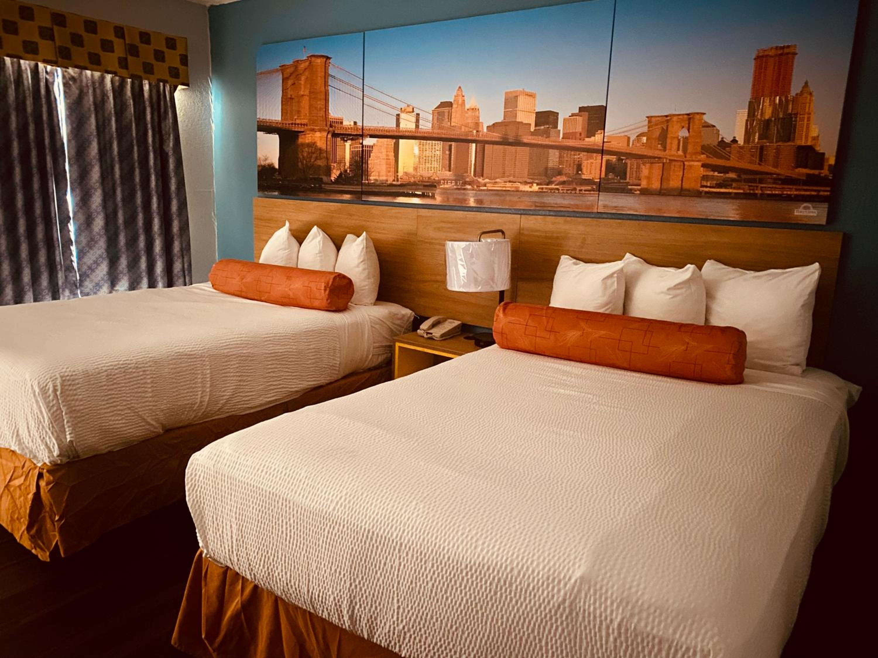 Double Room with Two Double Beds - Non-Smoking - Photo 1
