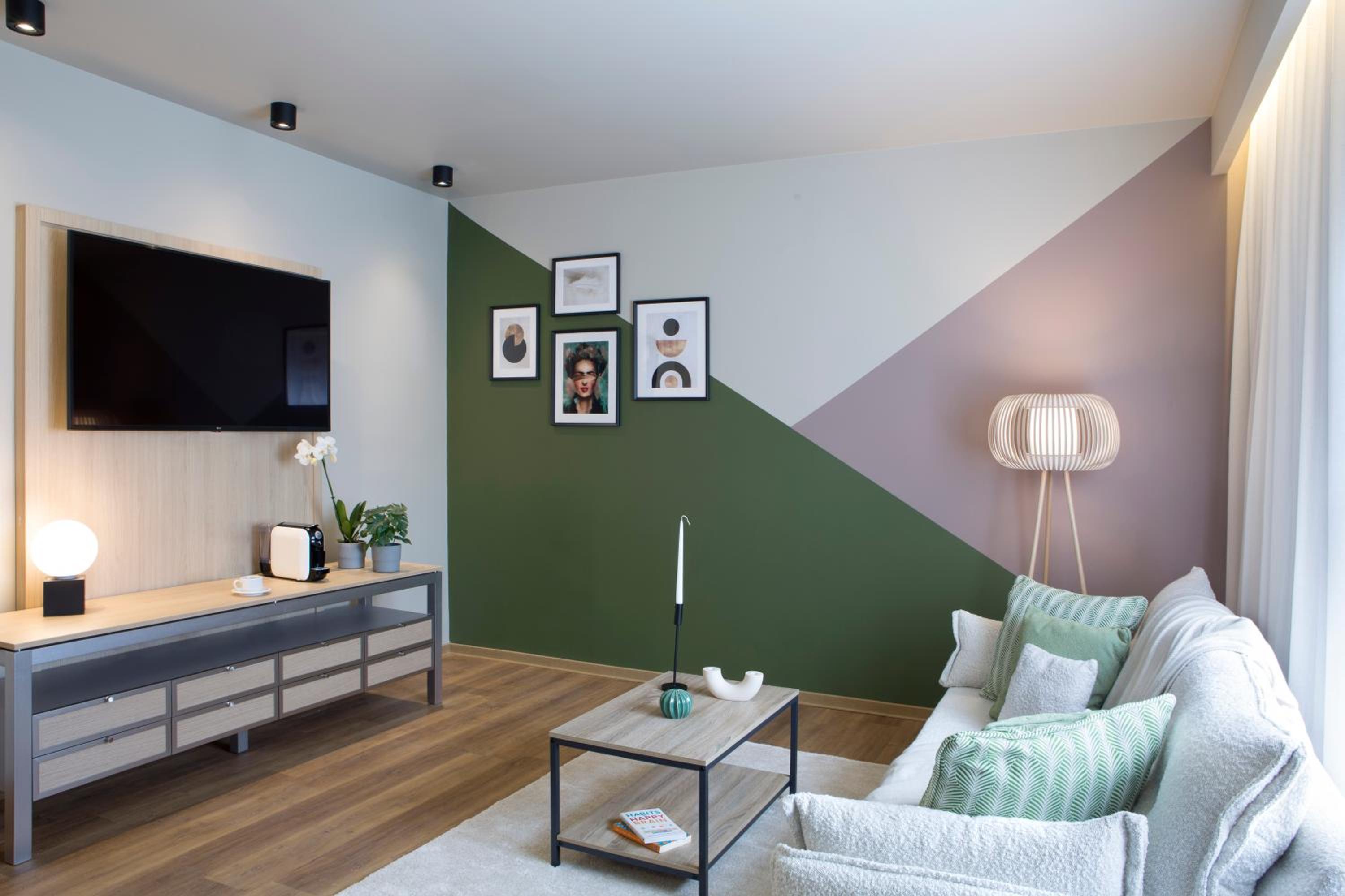King Suite - Photo 11
