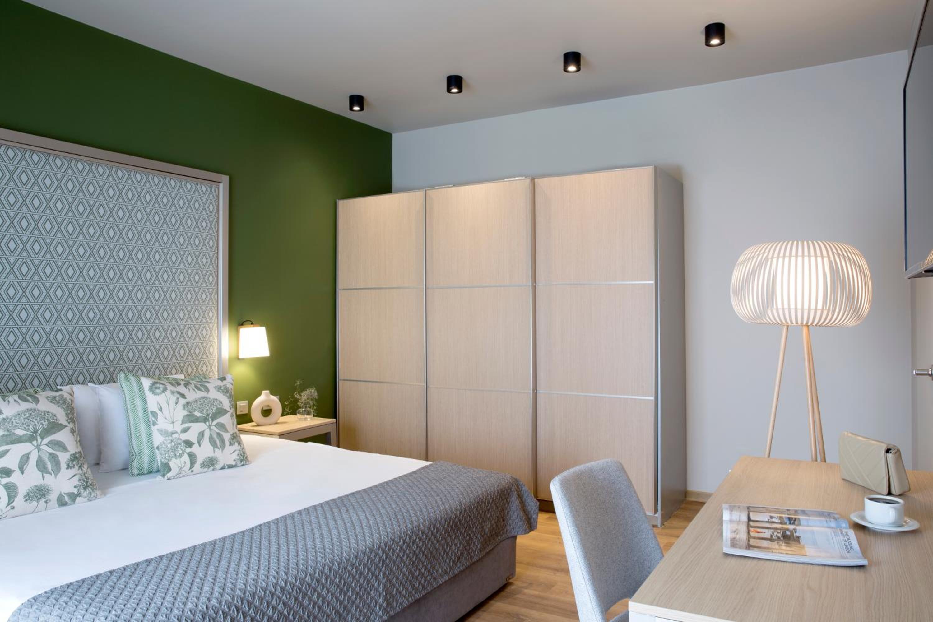 King Suite - Photo 6
