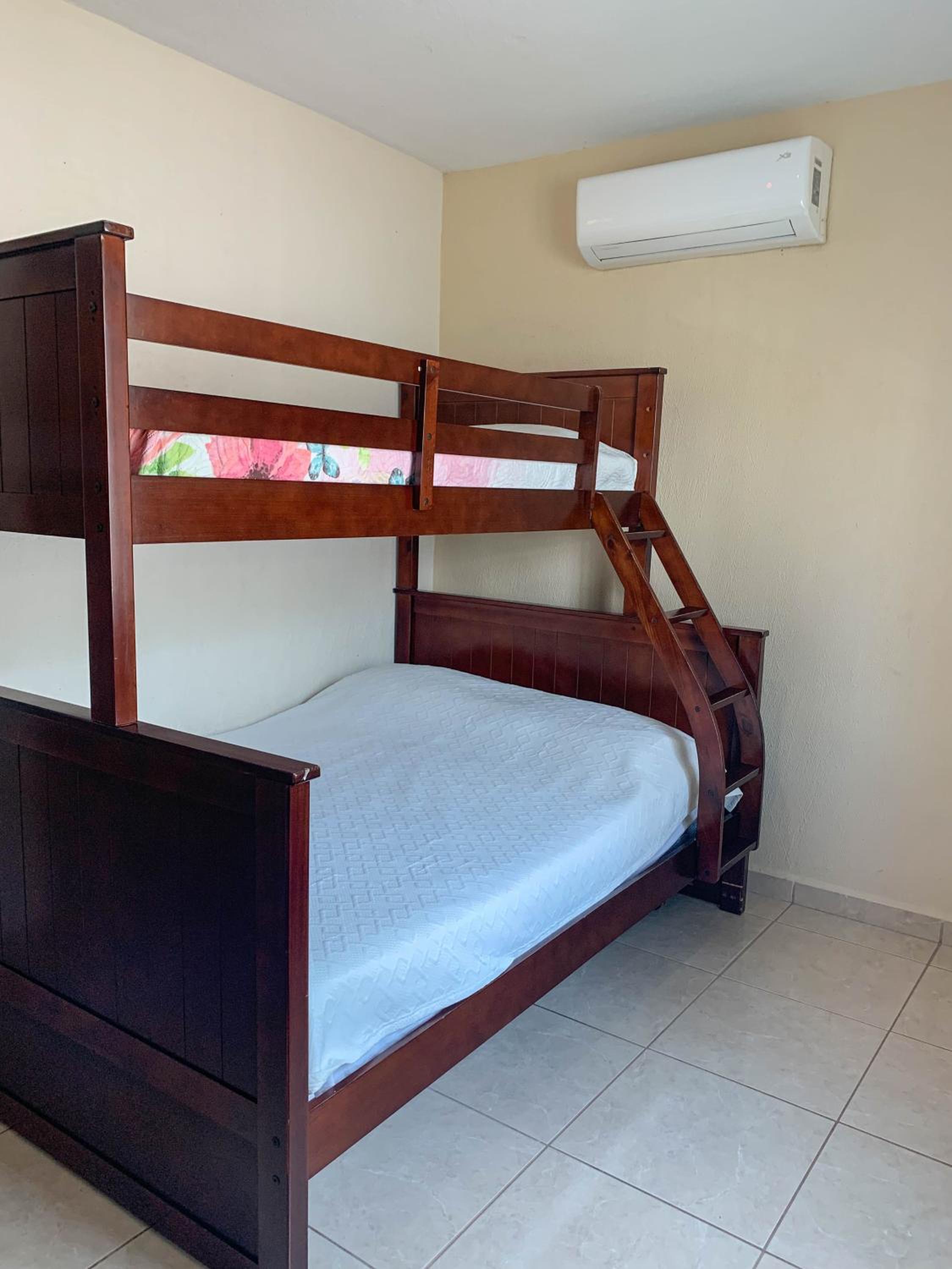 Three-Bedroom House - Photo 14