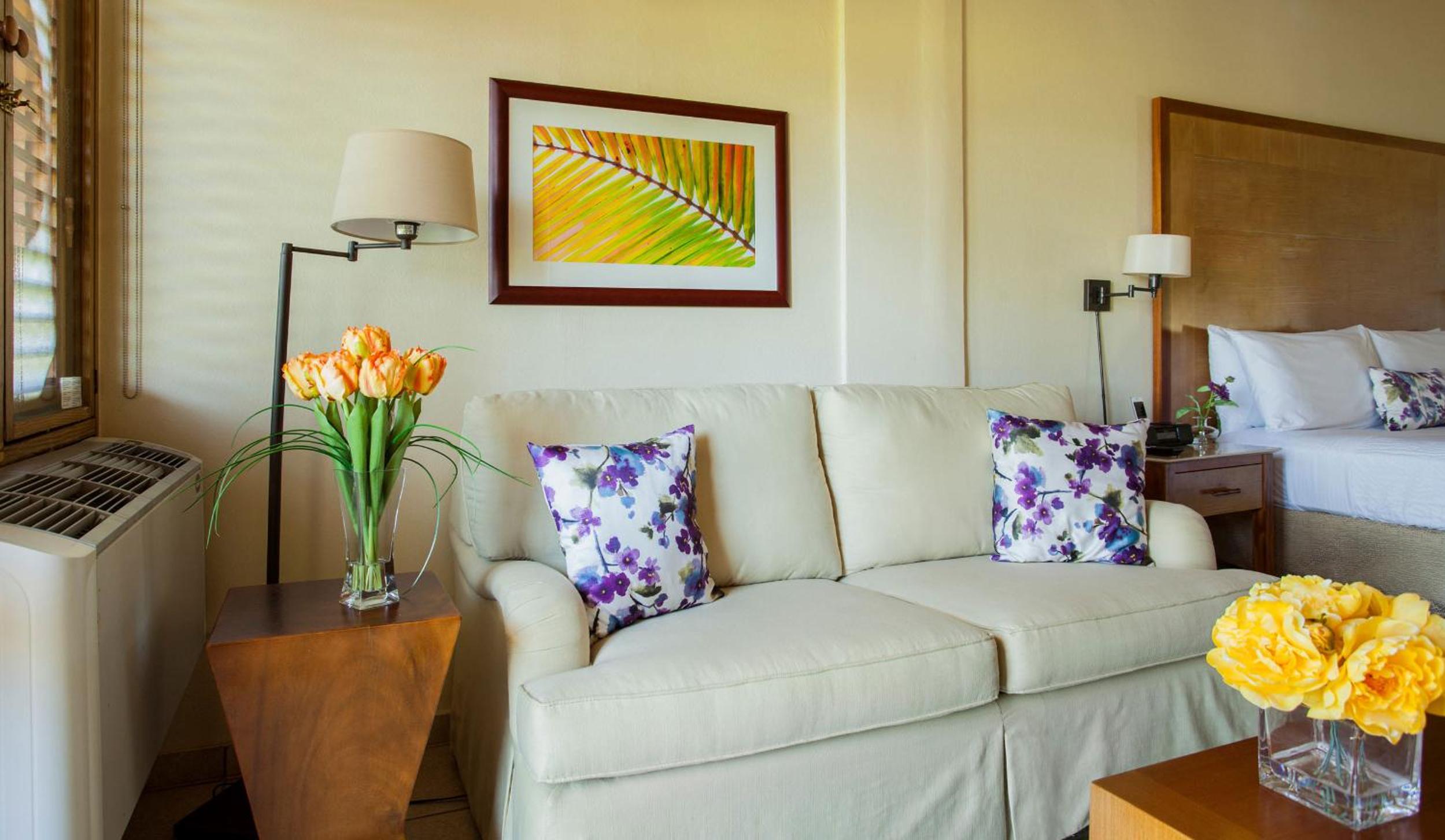 One-Bedroom Suite - Photo 1
