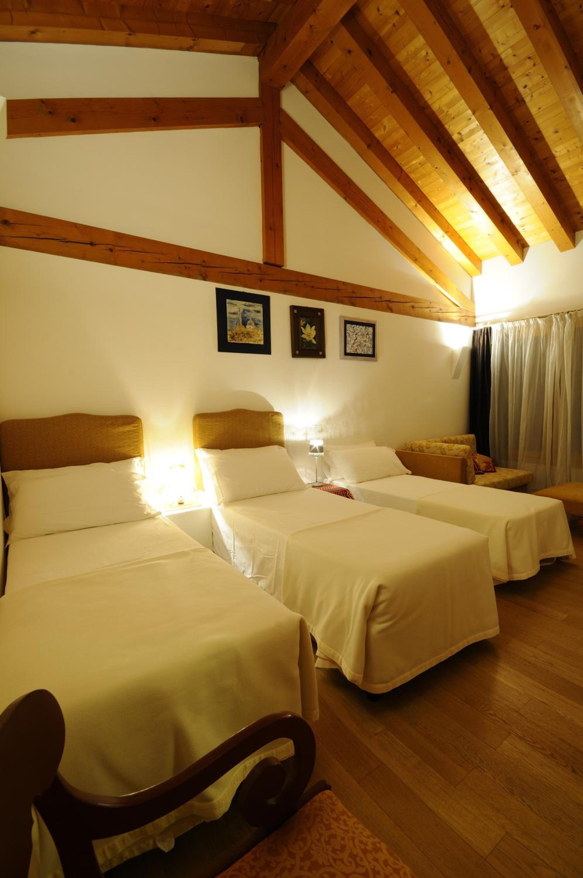 Triple Room