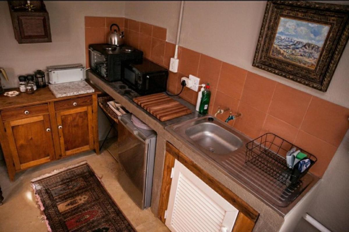 One-Bedroom Apartment - Photo 11