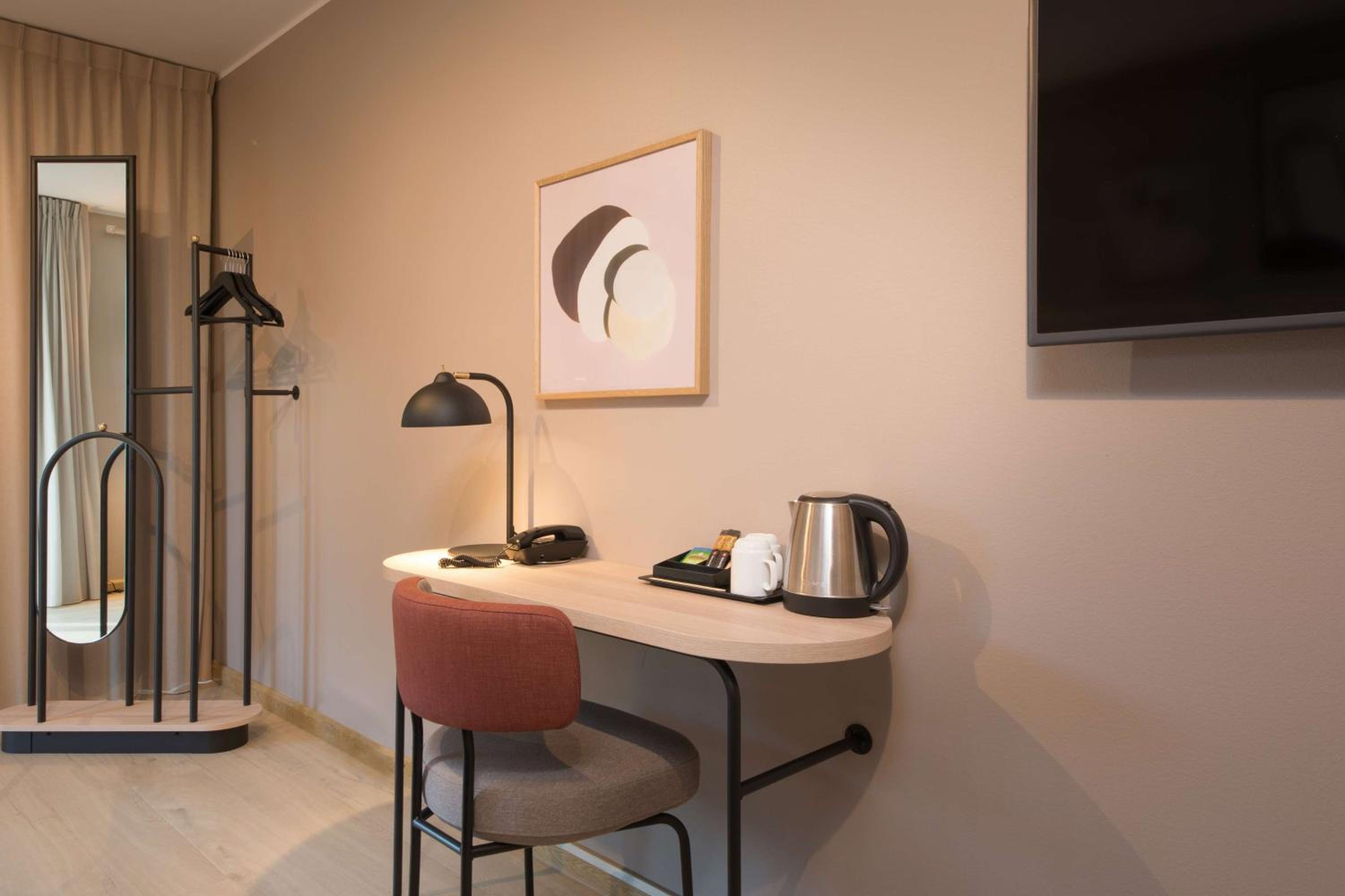 Superior Twin Room - Photo 4