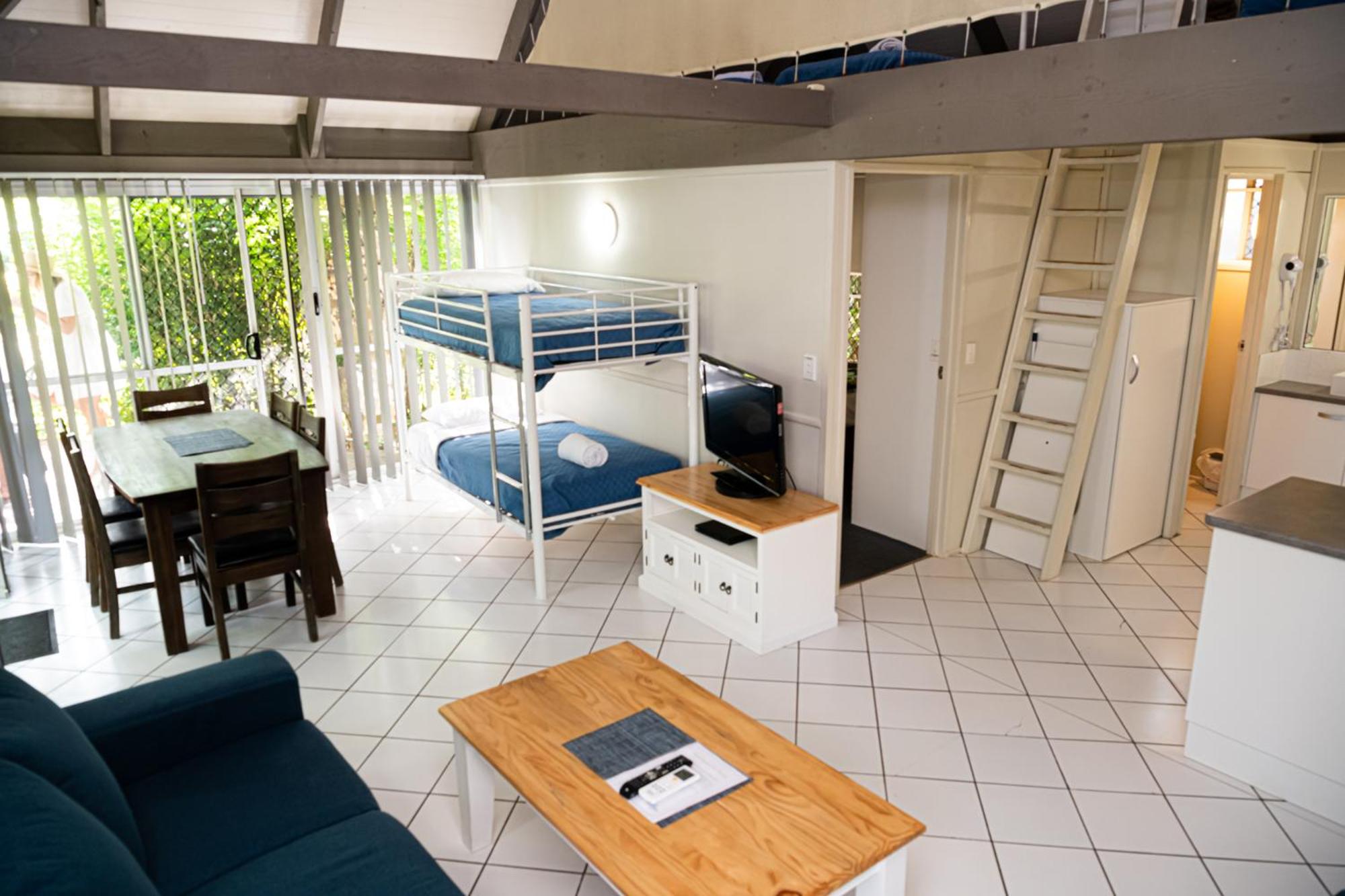 Large Eco Villa - Photo 4