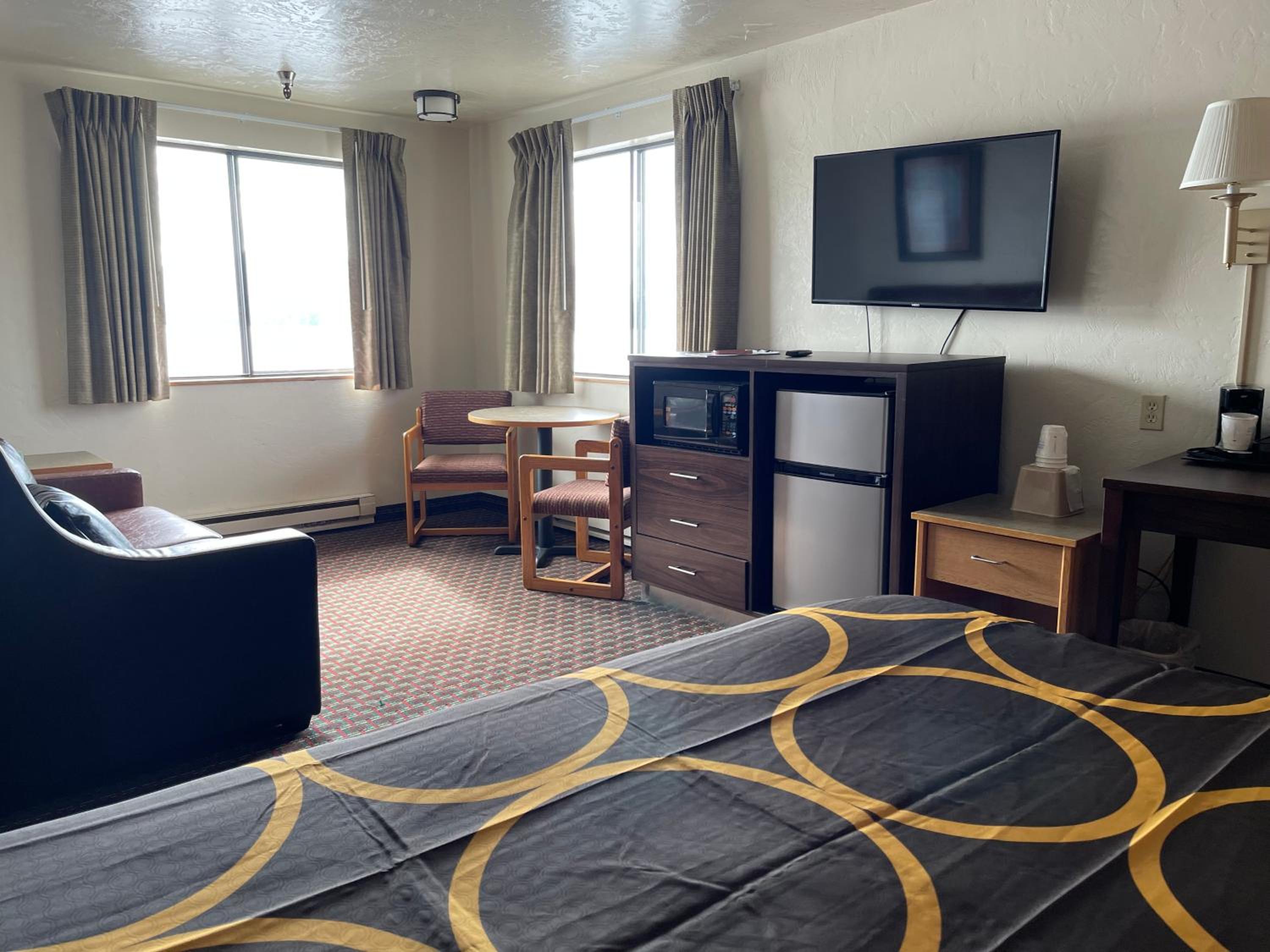 King Studio Suite with Ocean View - Non-Smoking - Photo 15