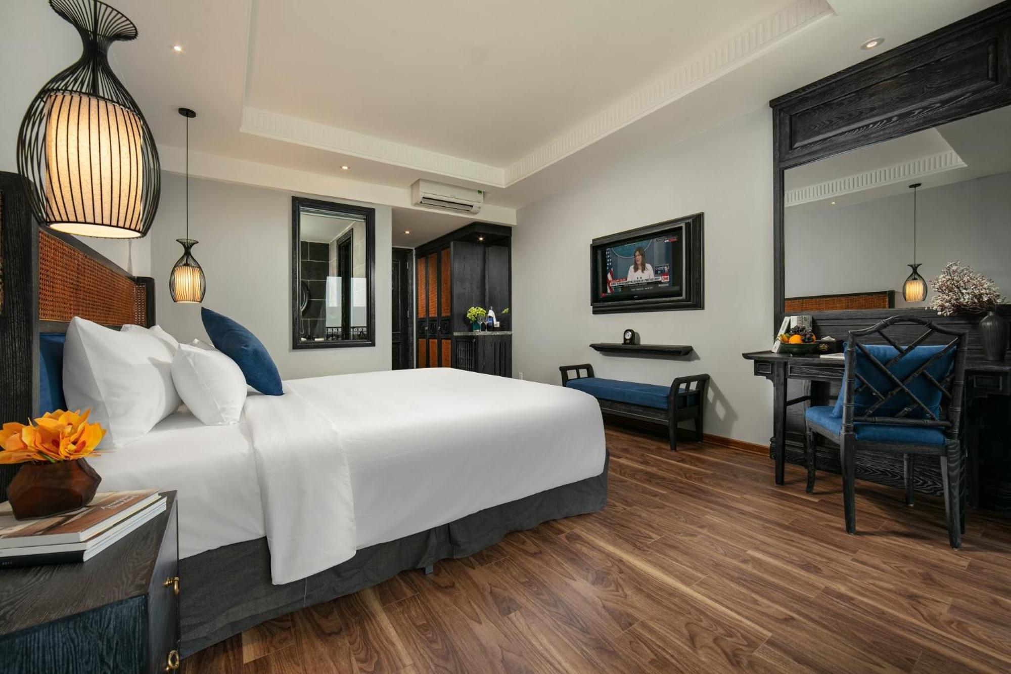 Deluxe Double or Twin Room with Pool View - Photo 3