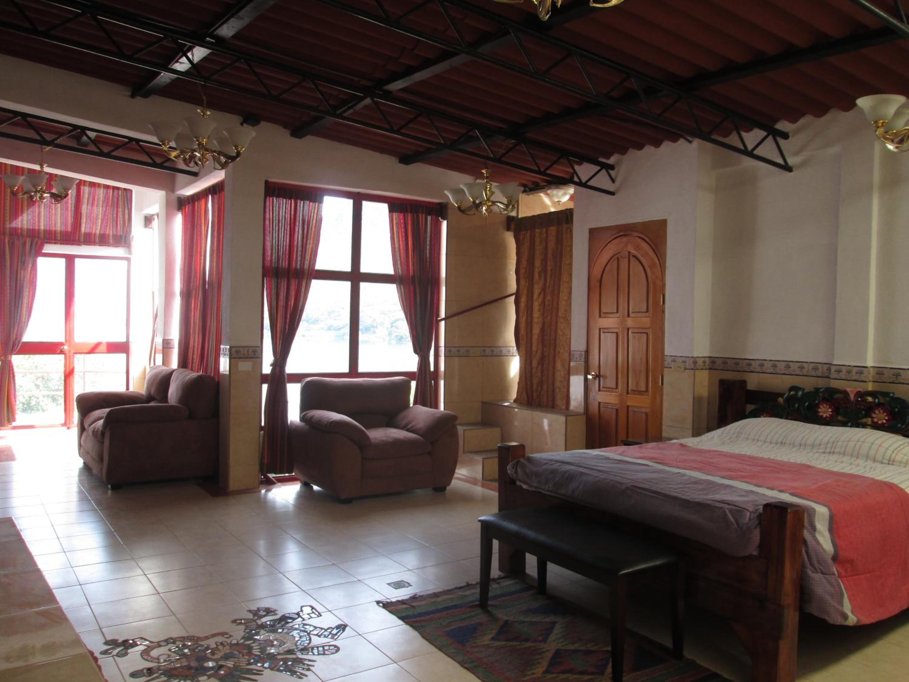 Superior Suite With Lake View photo 1