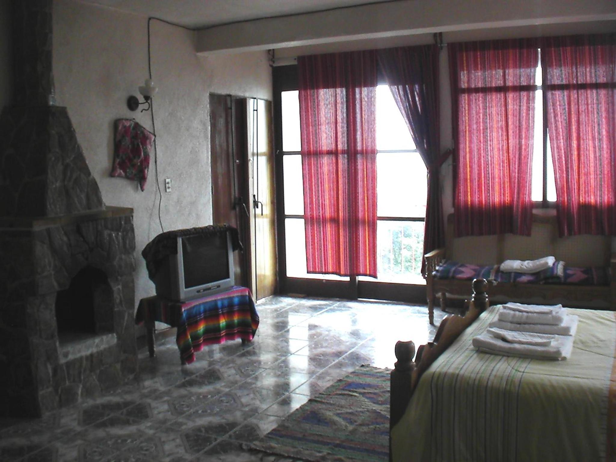 Queen Suite With Balcony photo 1