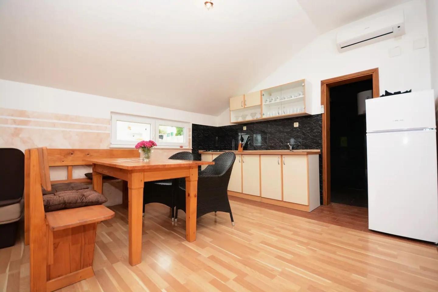 Two-Bedroom Apartment With Terrace And Sea View photo 3