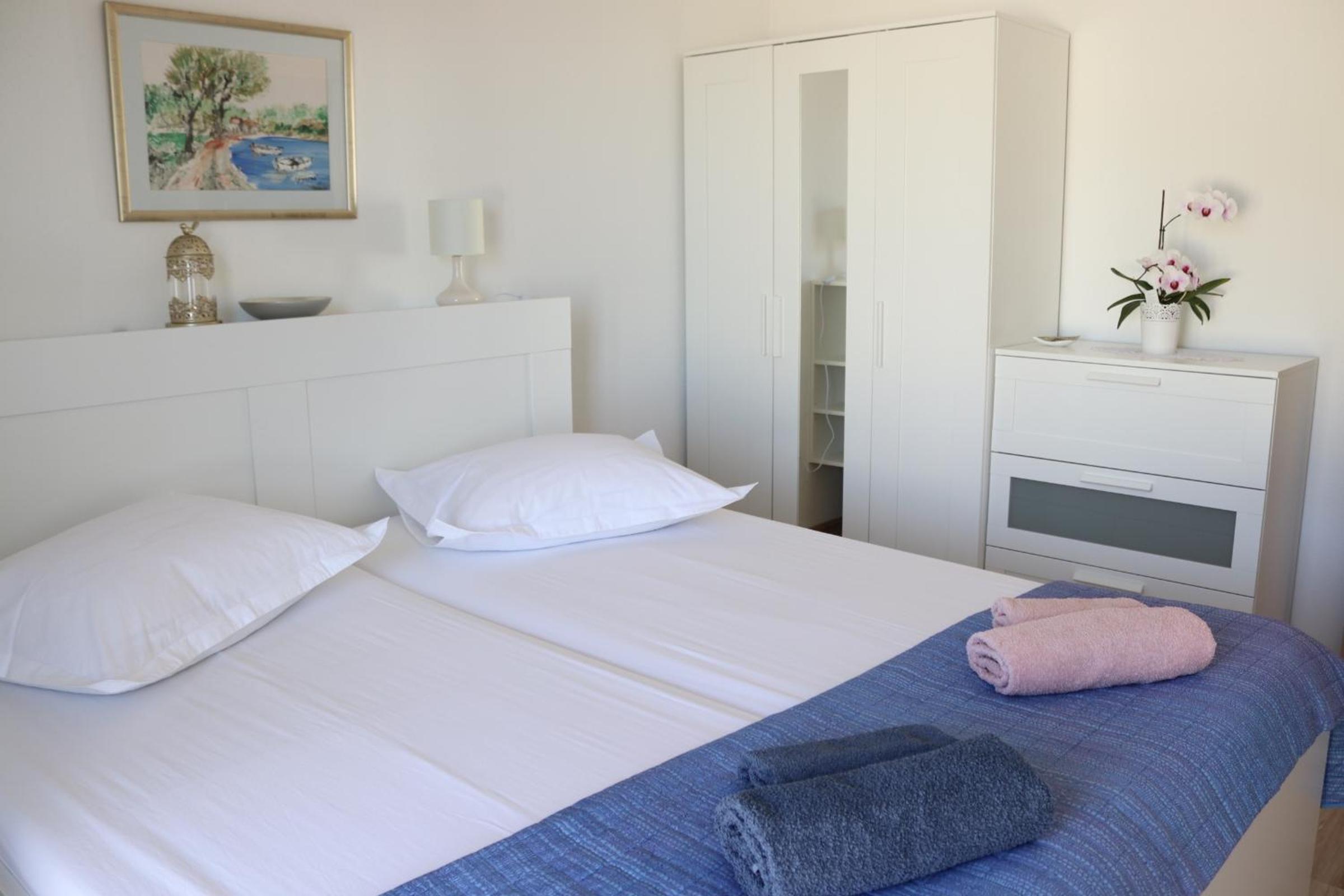 Two-Bedroom Apartment With Terrace And Sea View