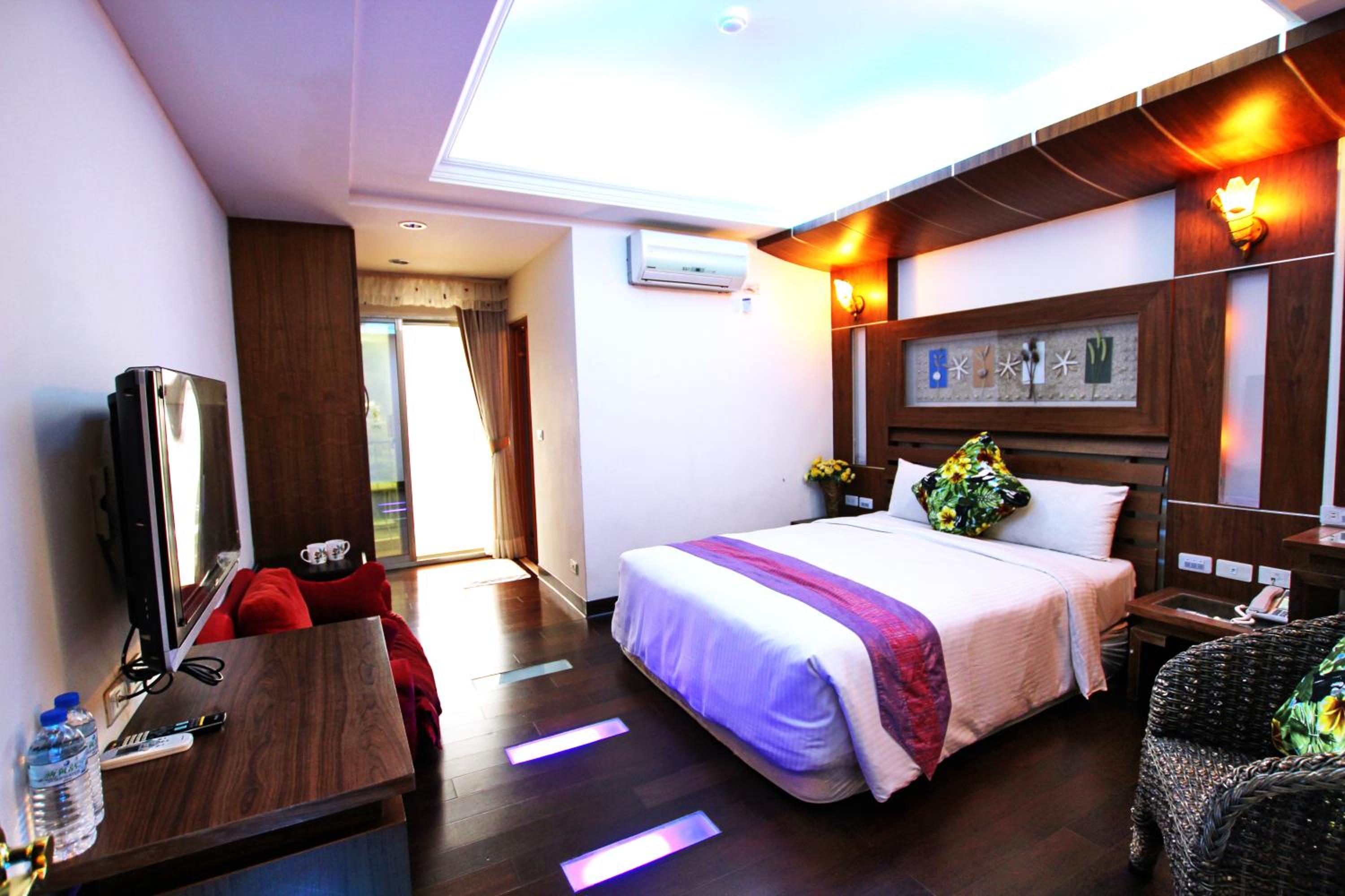 Double Room - Photo 5