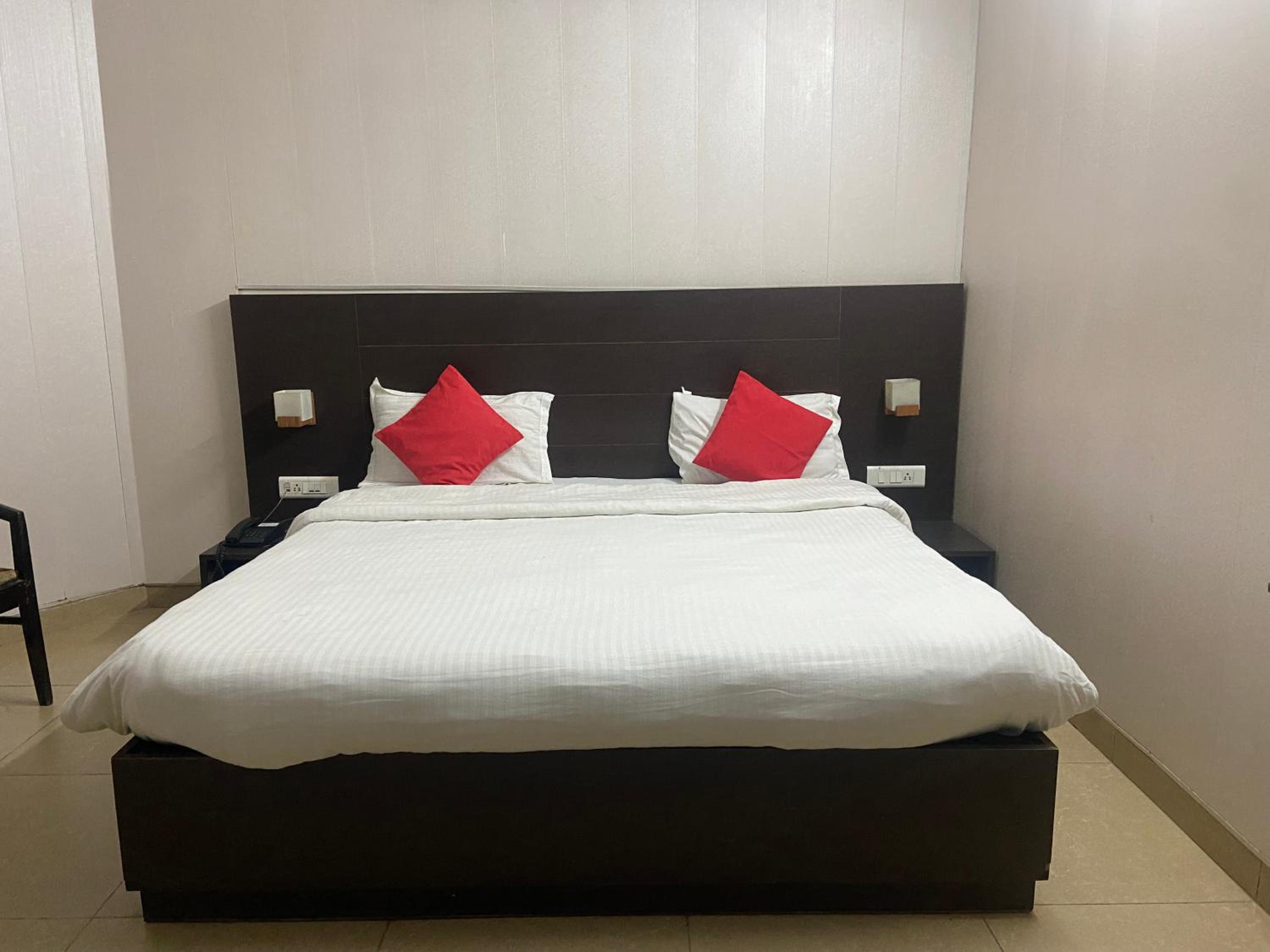 Standard Double Room photo 3