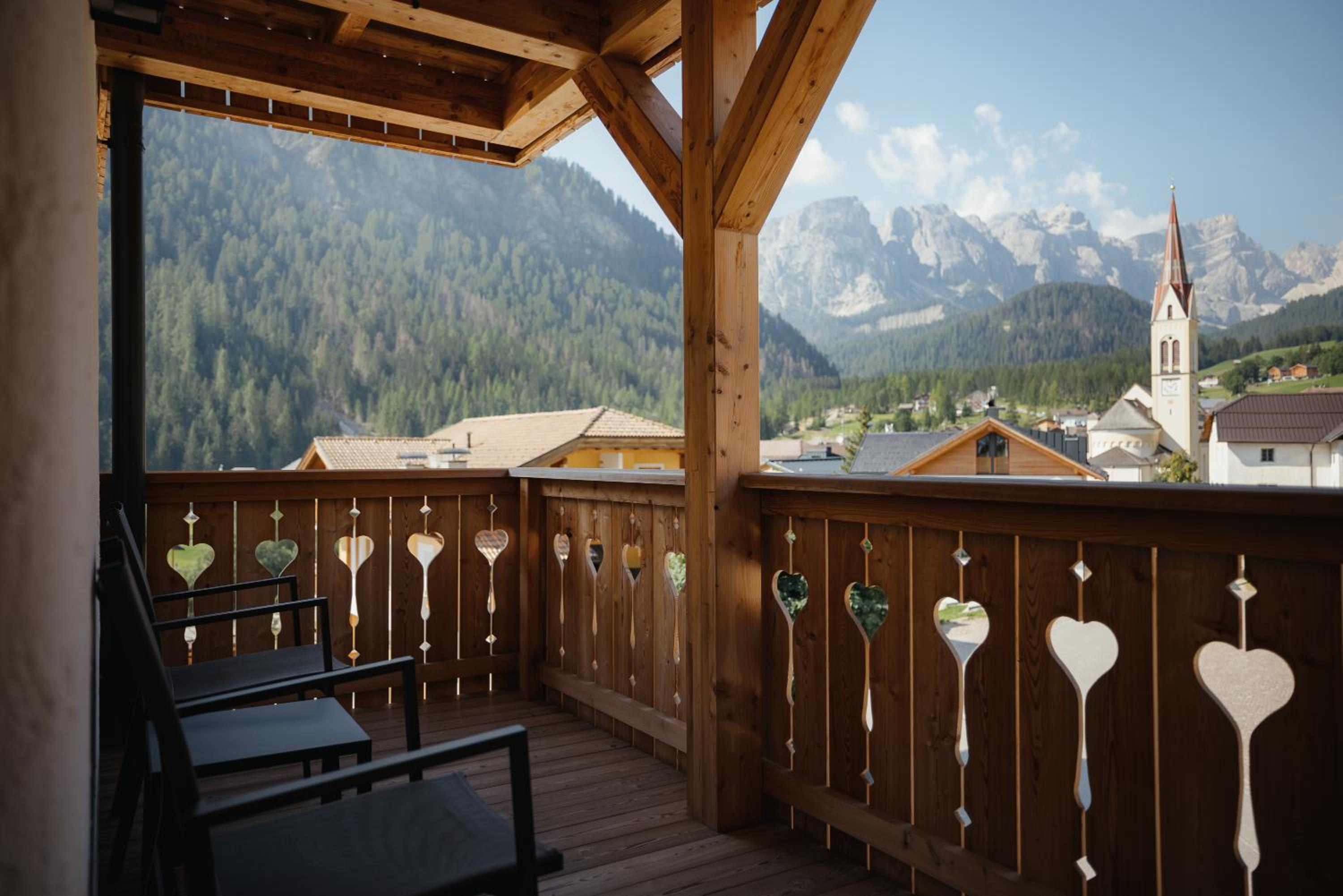 Superior Double or Twin Room with Balcony - Photo 13