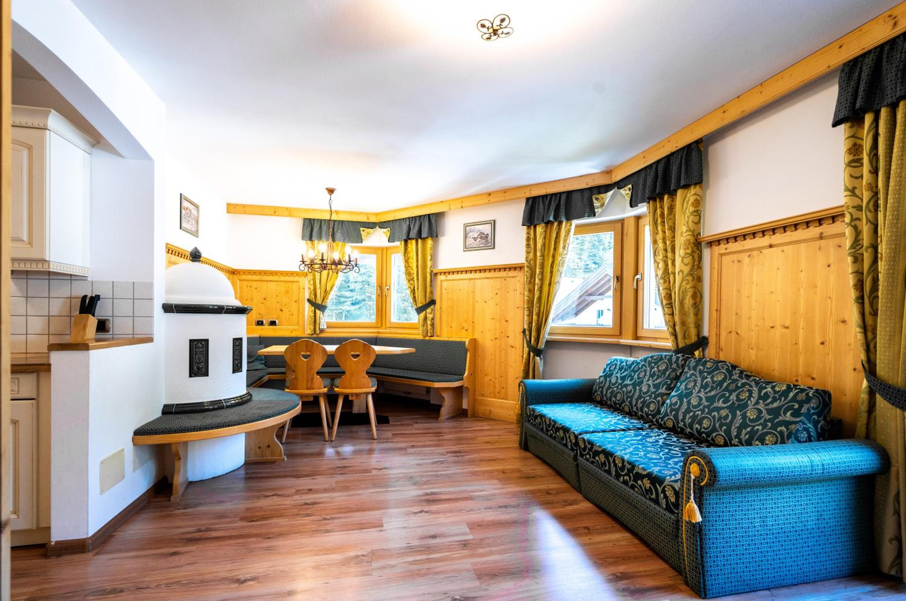 One-Bedroom Apartment with Balcony