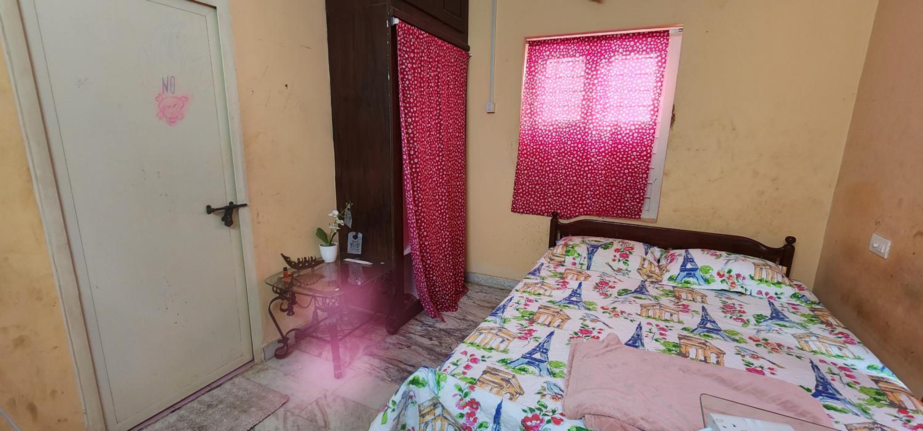 Double Room - Photo 8