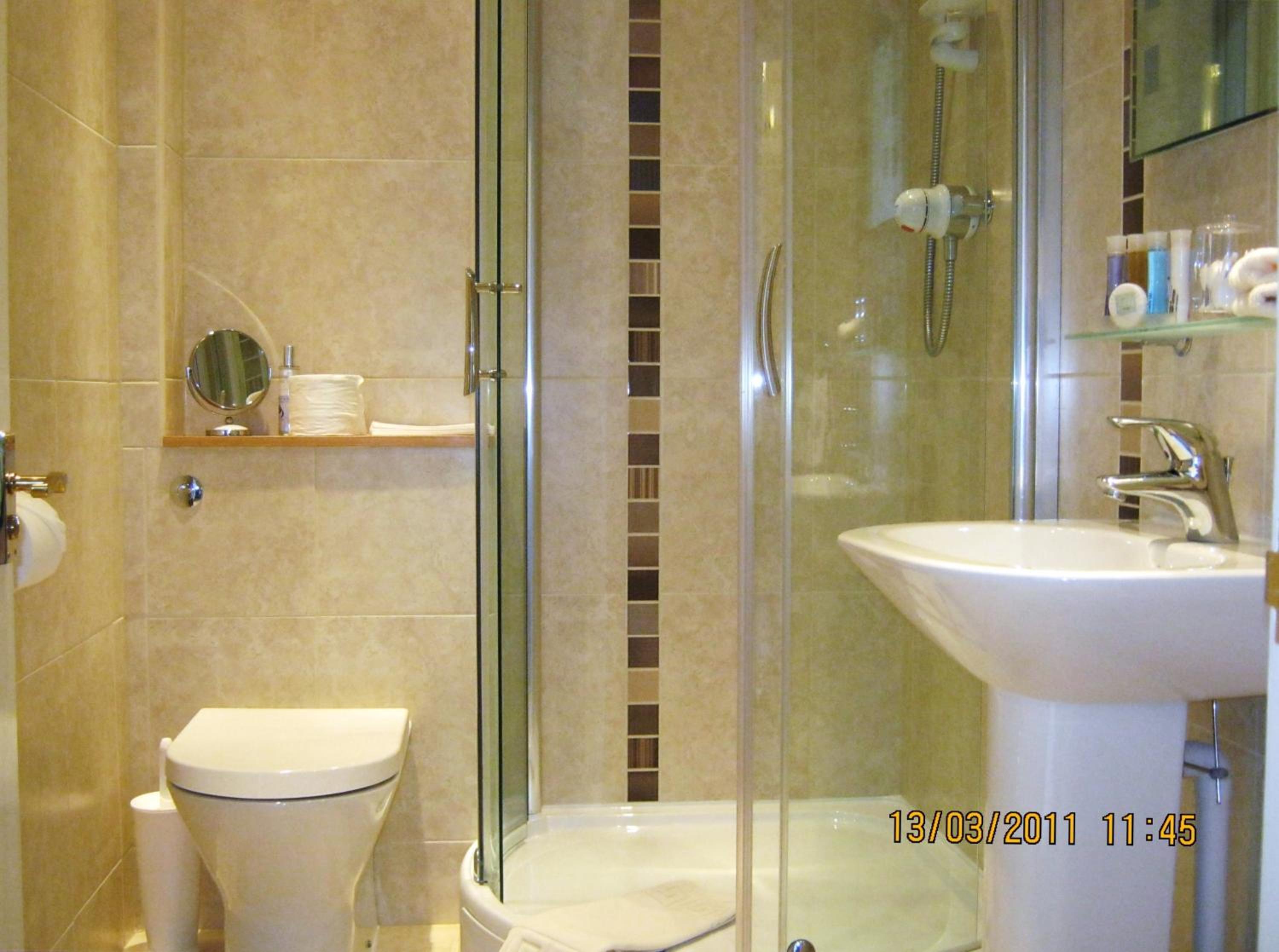 Double Room with Private Bathroom photo 3