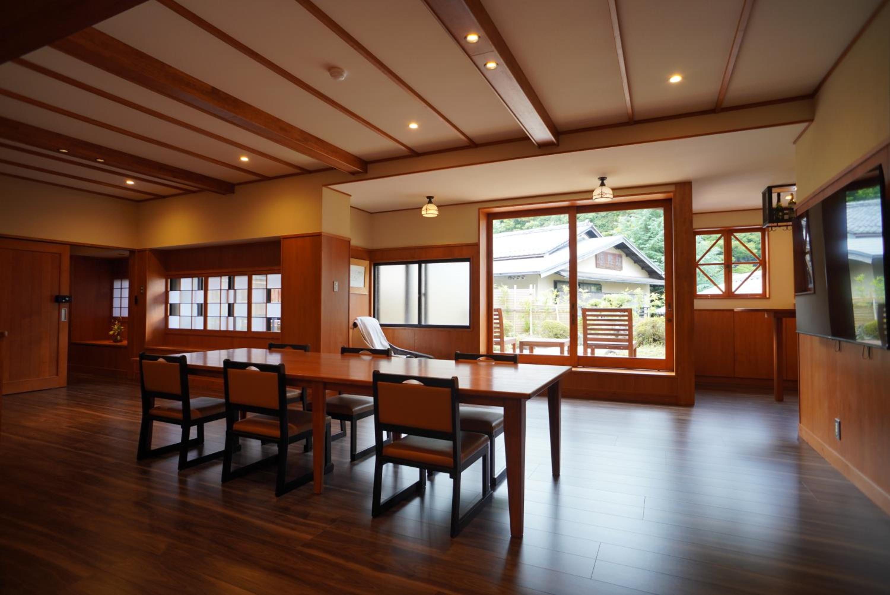 Deluxe Suite with Private Hot Spring - "Shinraku 501"
