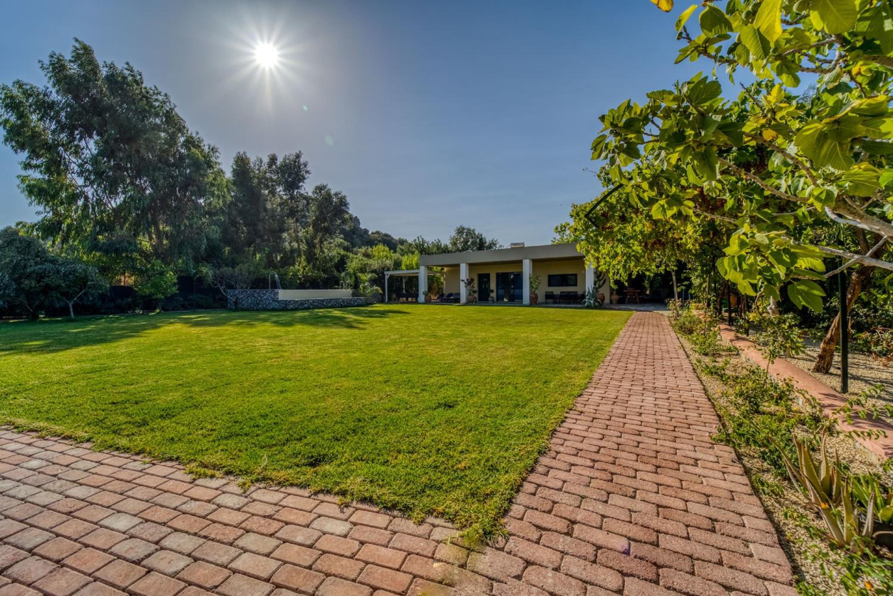 Villa - Beach Front photo 3