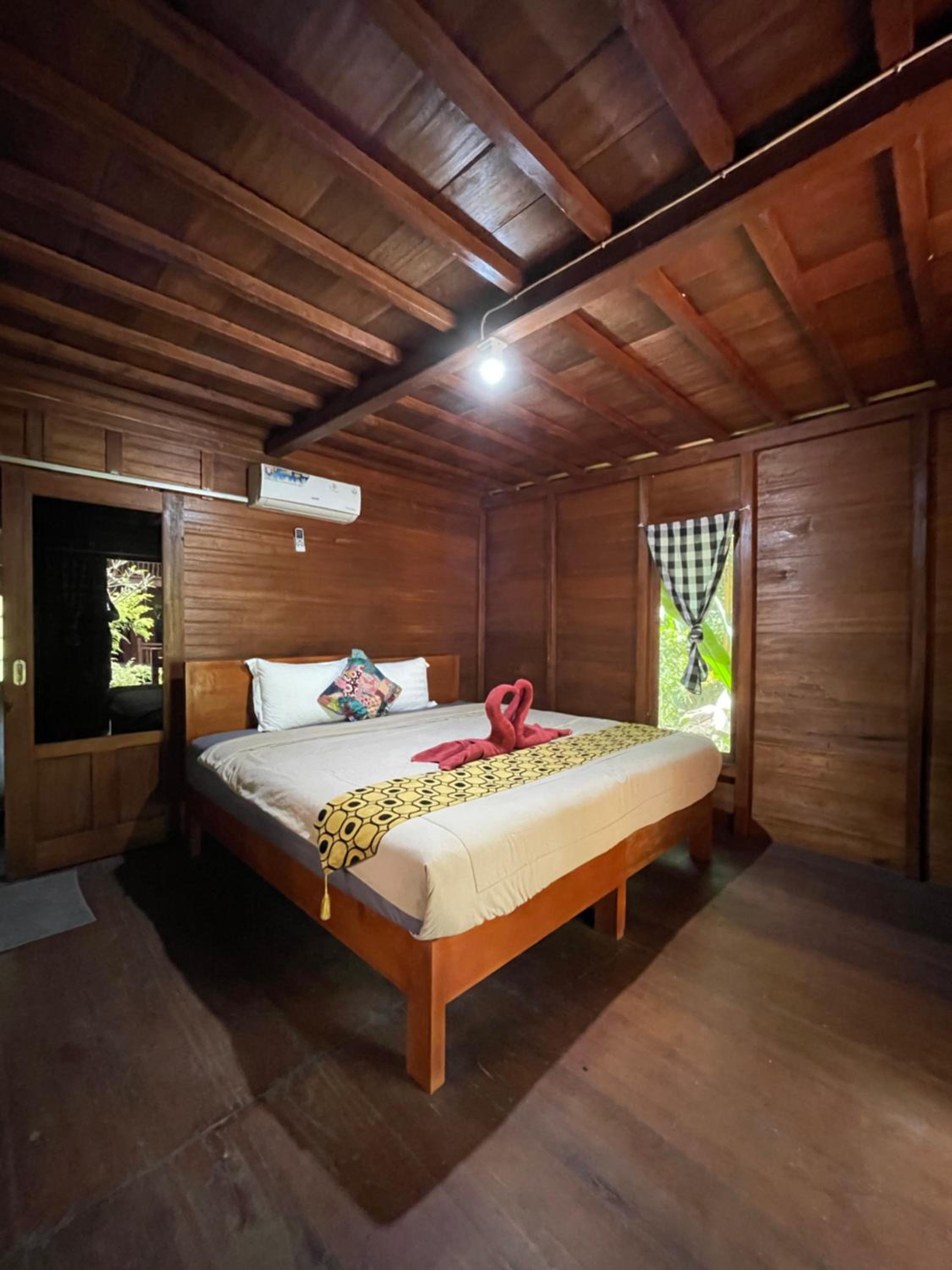 Deluxe Bungalow with Garden View - Photo 1