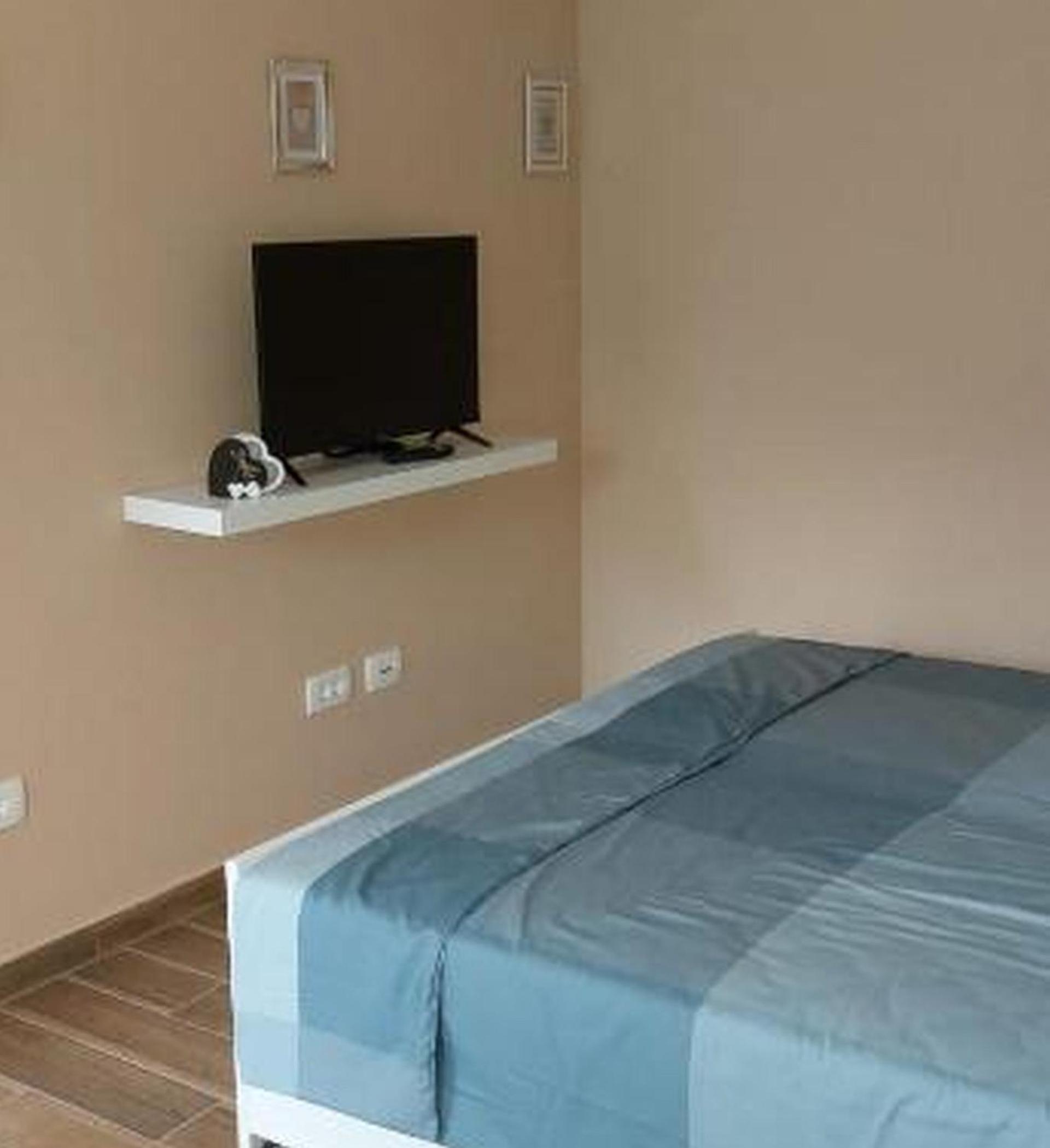 Double or Twin Room with Mountain View - Photo 1