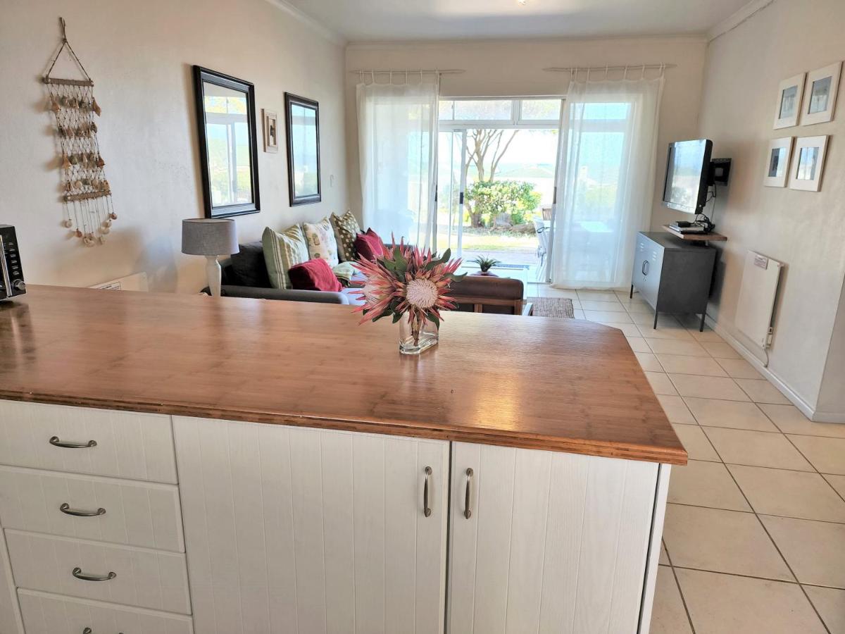 Apartment with Sea View photo 3