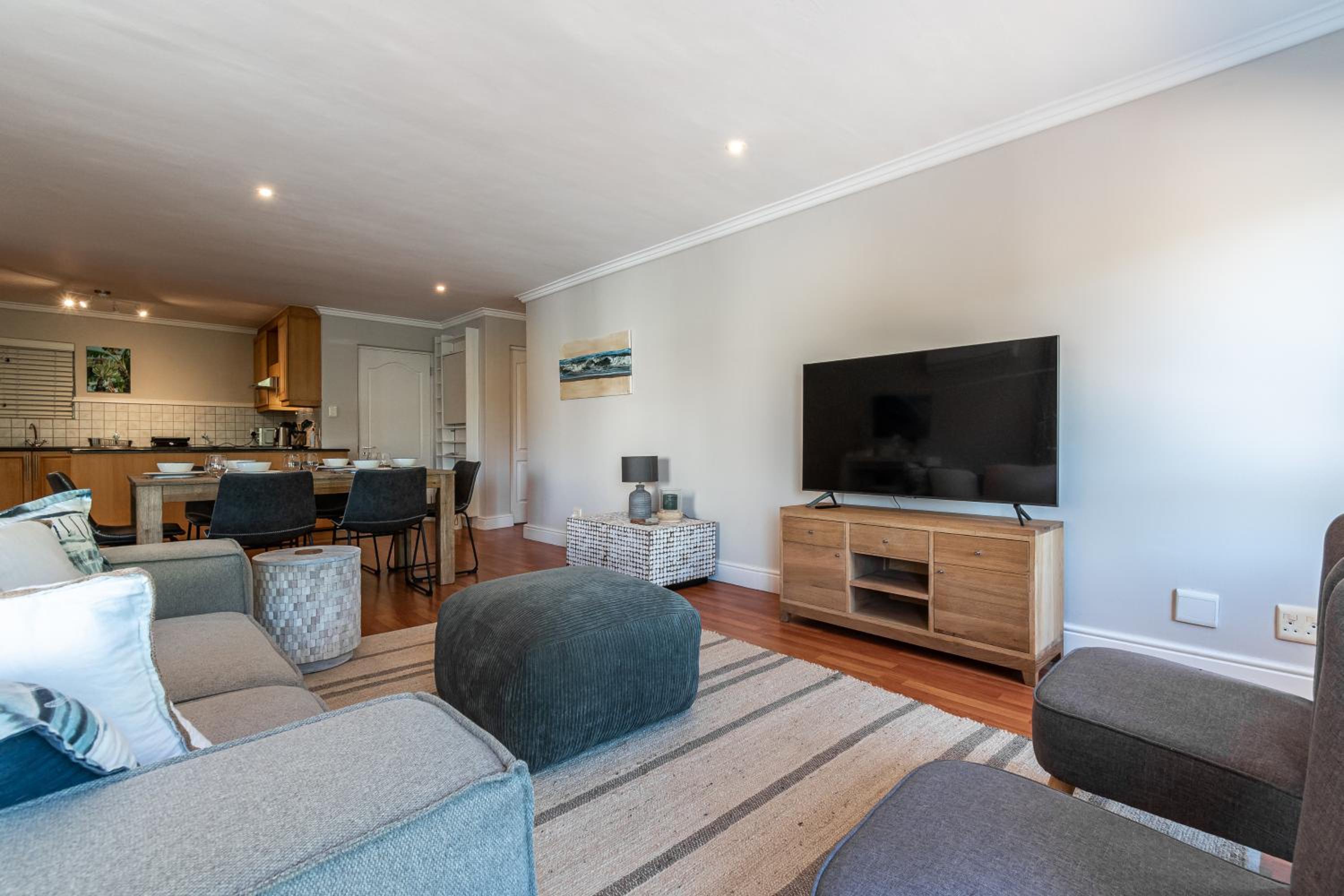 Apartment with Terrace photo 3