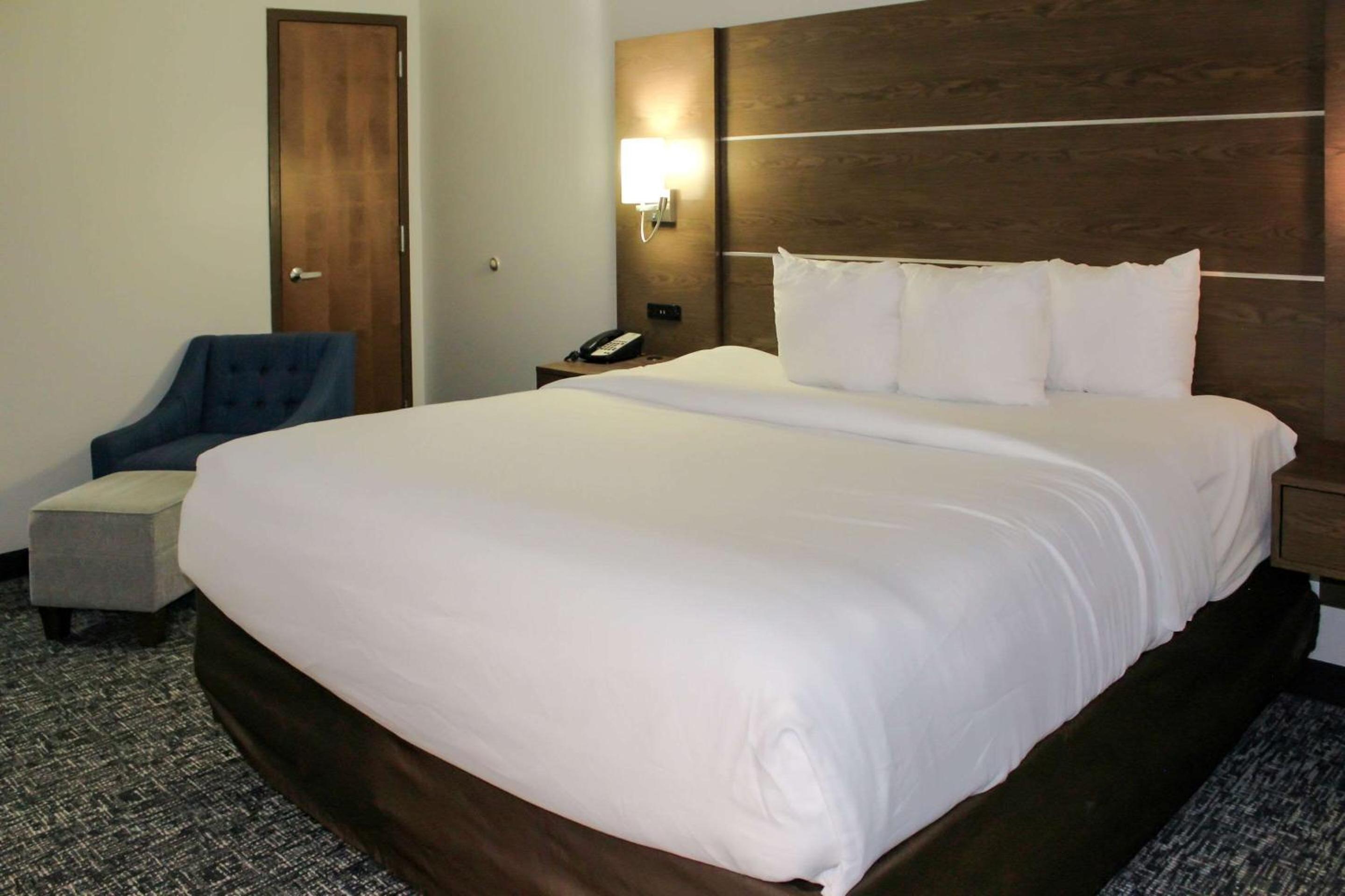 King Room - Disability Access/Non-Smoking - Photo 1