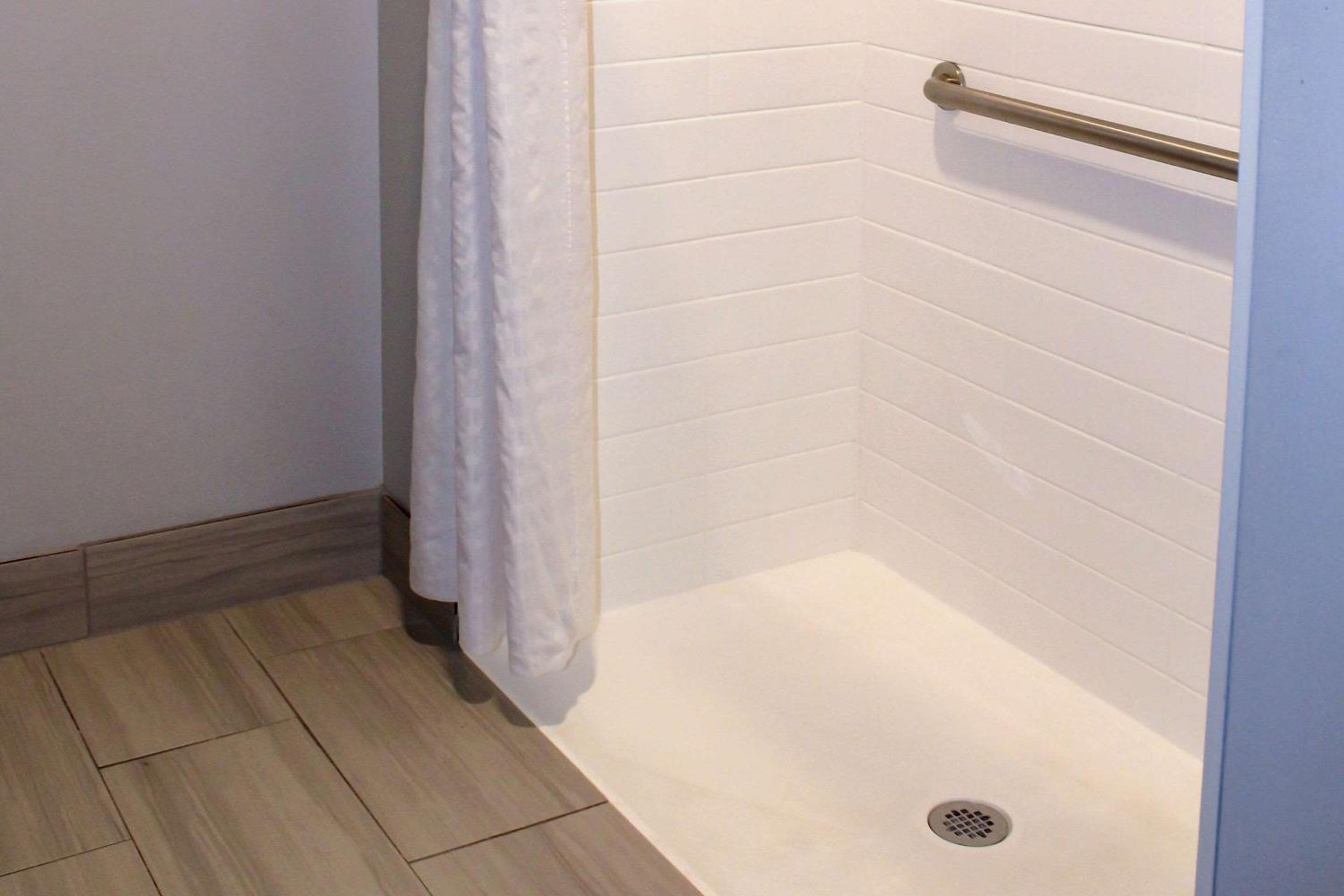 King Room - Disability Access/Non-Smoking - Photo 3