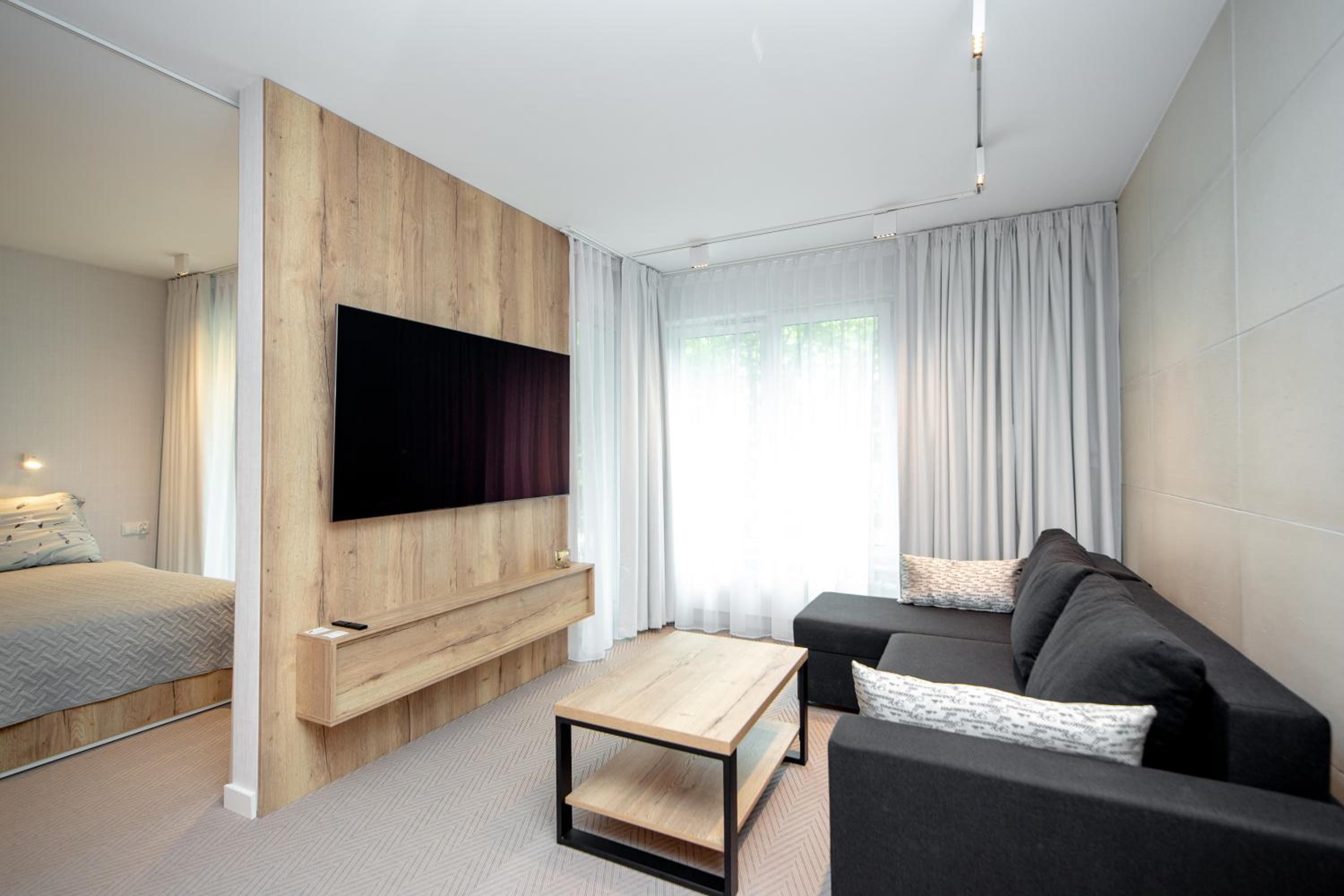Apartment photo 2