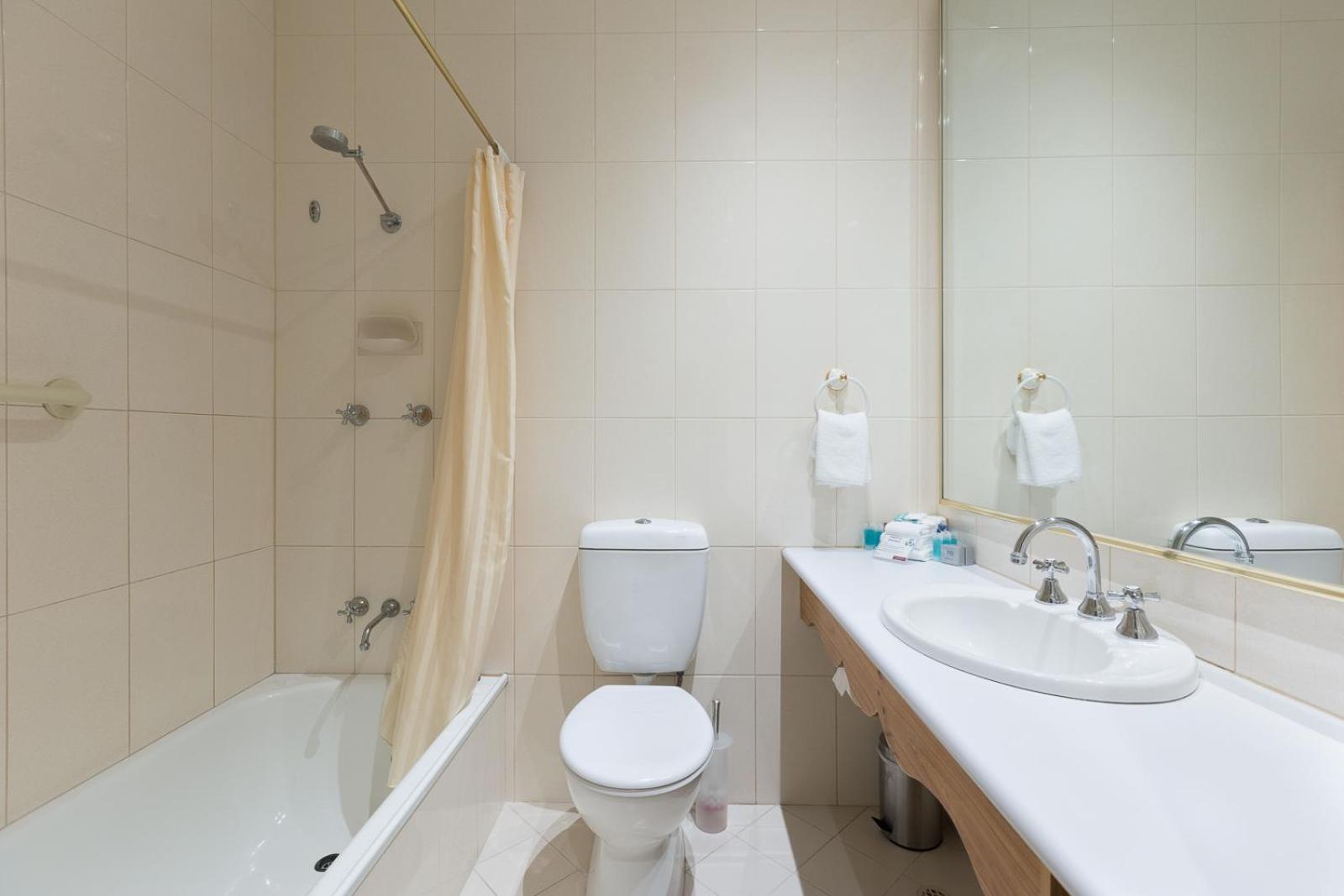 Superior Triple Room - Photo 5