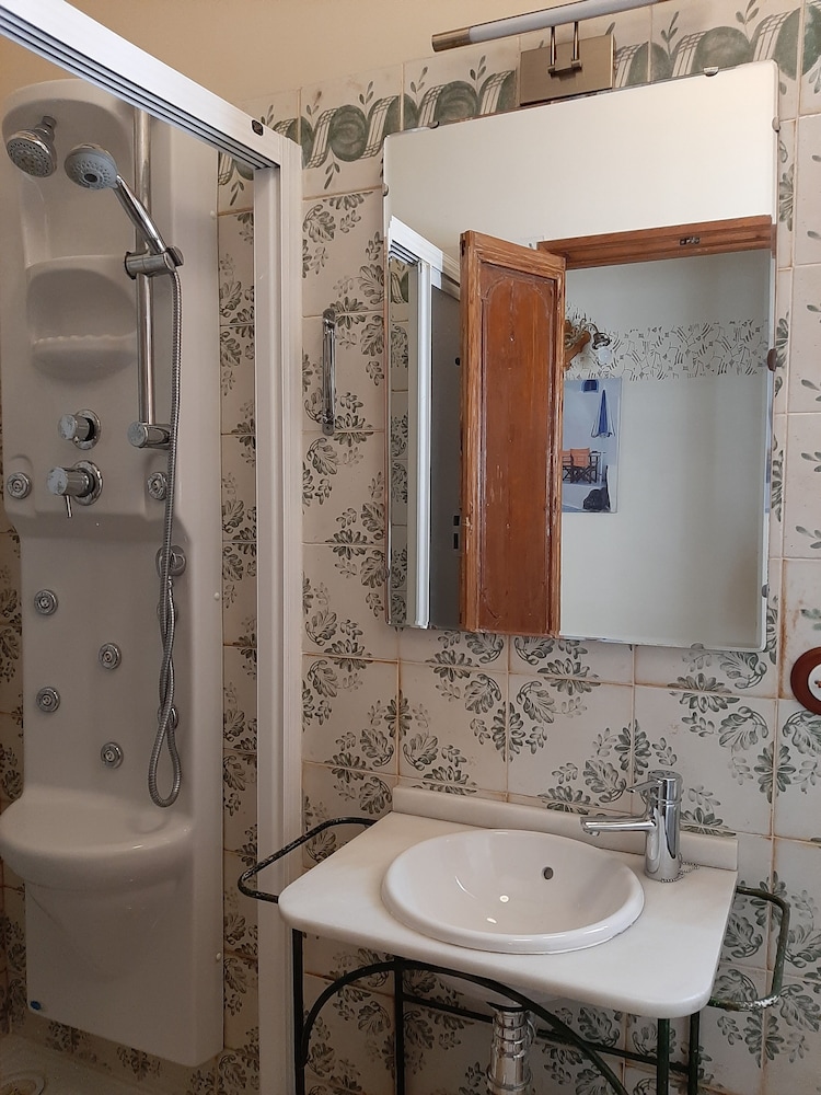 Family House, 2 Bedrooms, Garden Area (El Pajar) photo 3