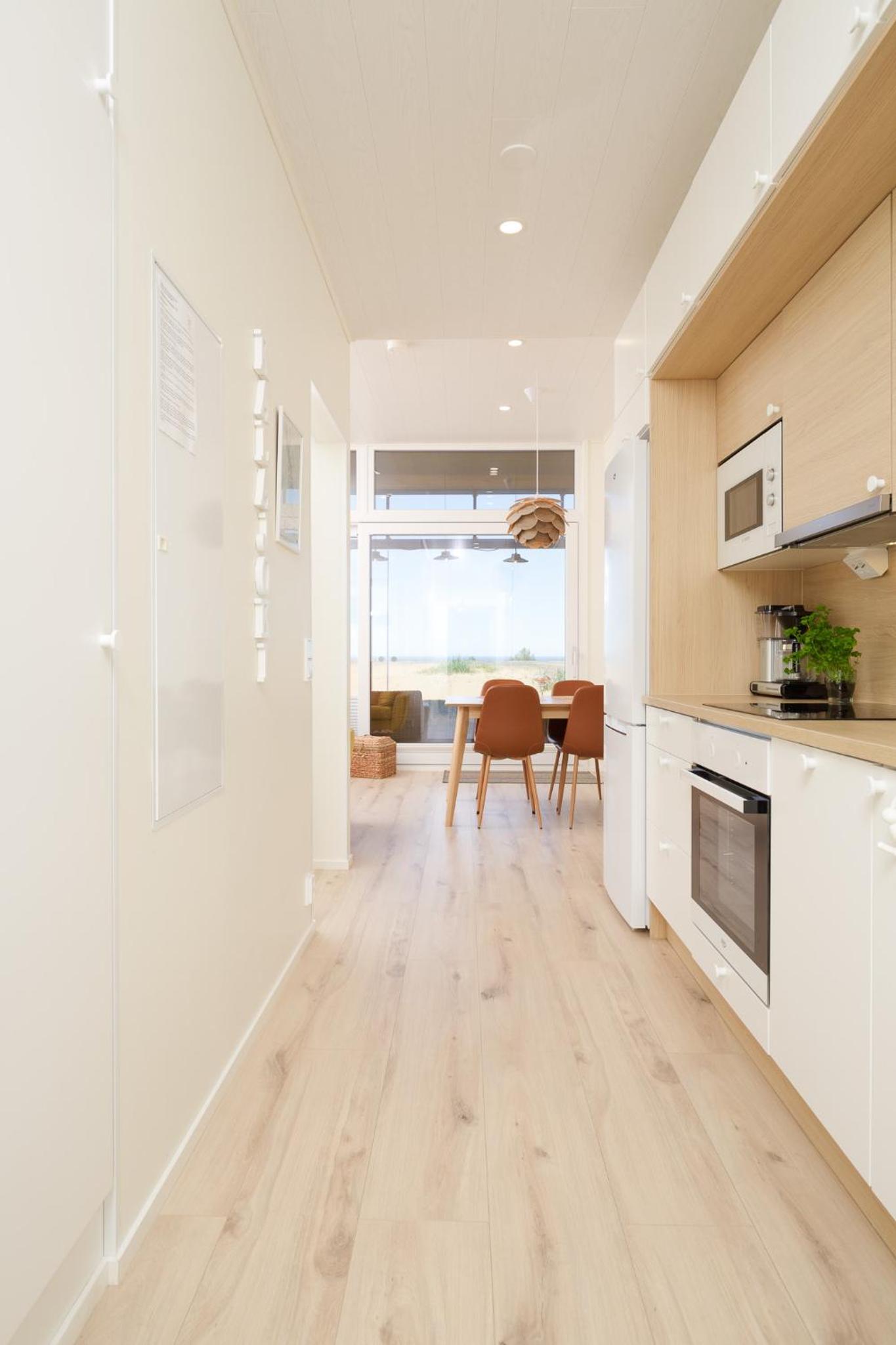 One-Bedroom Apartment - Photo 3