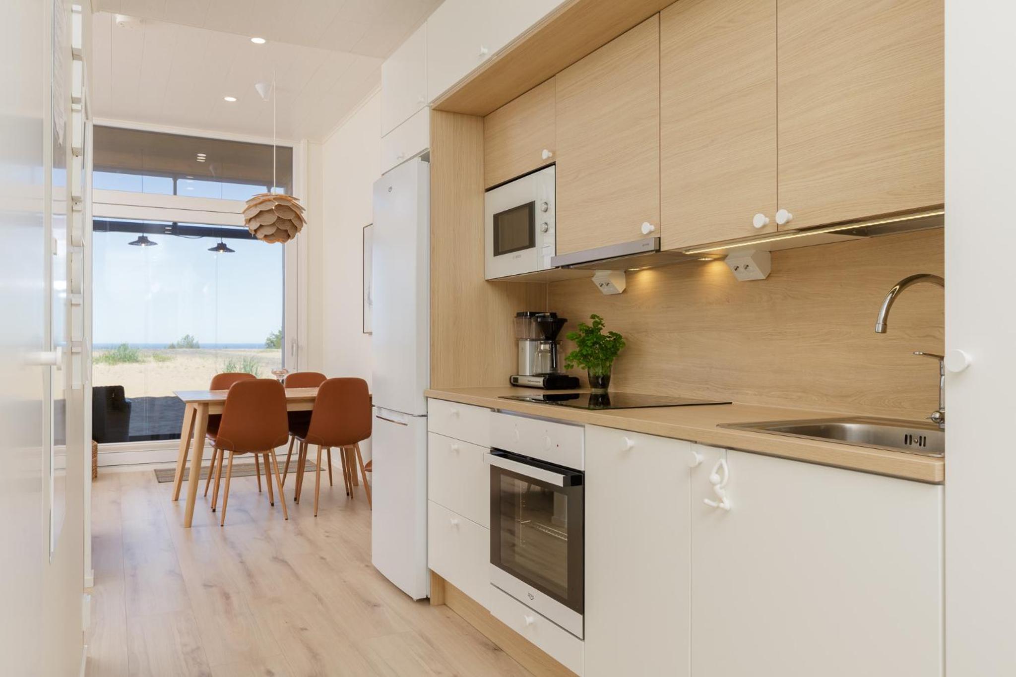 One-Bedroom Apartment - Photo 4