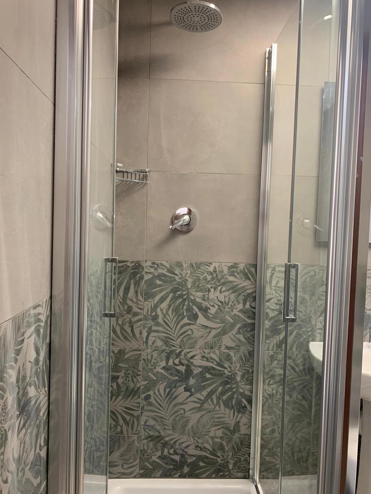Triple Room with Private Bathroom photo 2