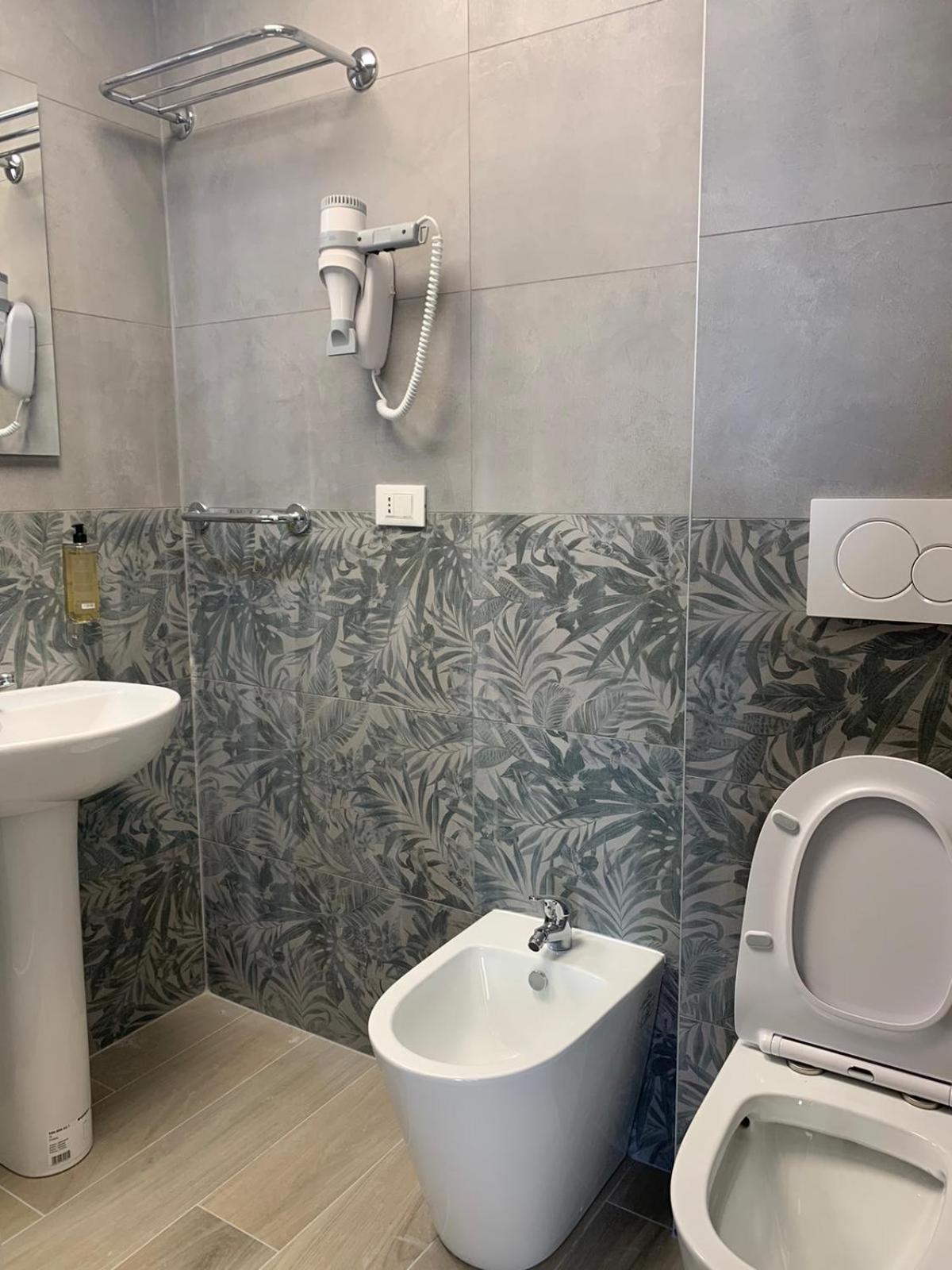 Double or Twin Room with Bathroom photo 2