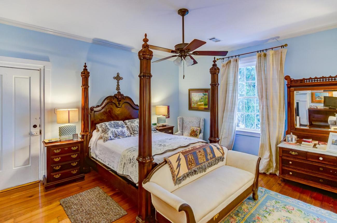 Deluxe Queen Room photo 2
