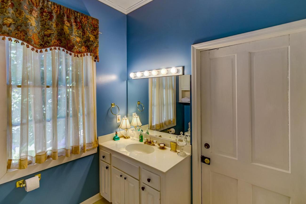 Deluxe Queen Room photo 3