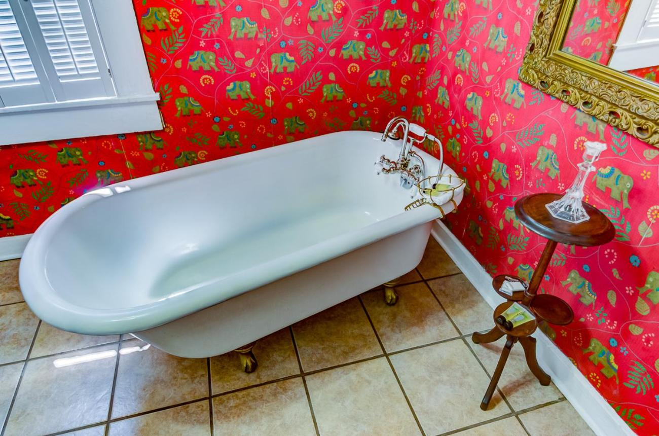 Queen Room photo 3
