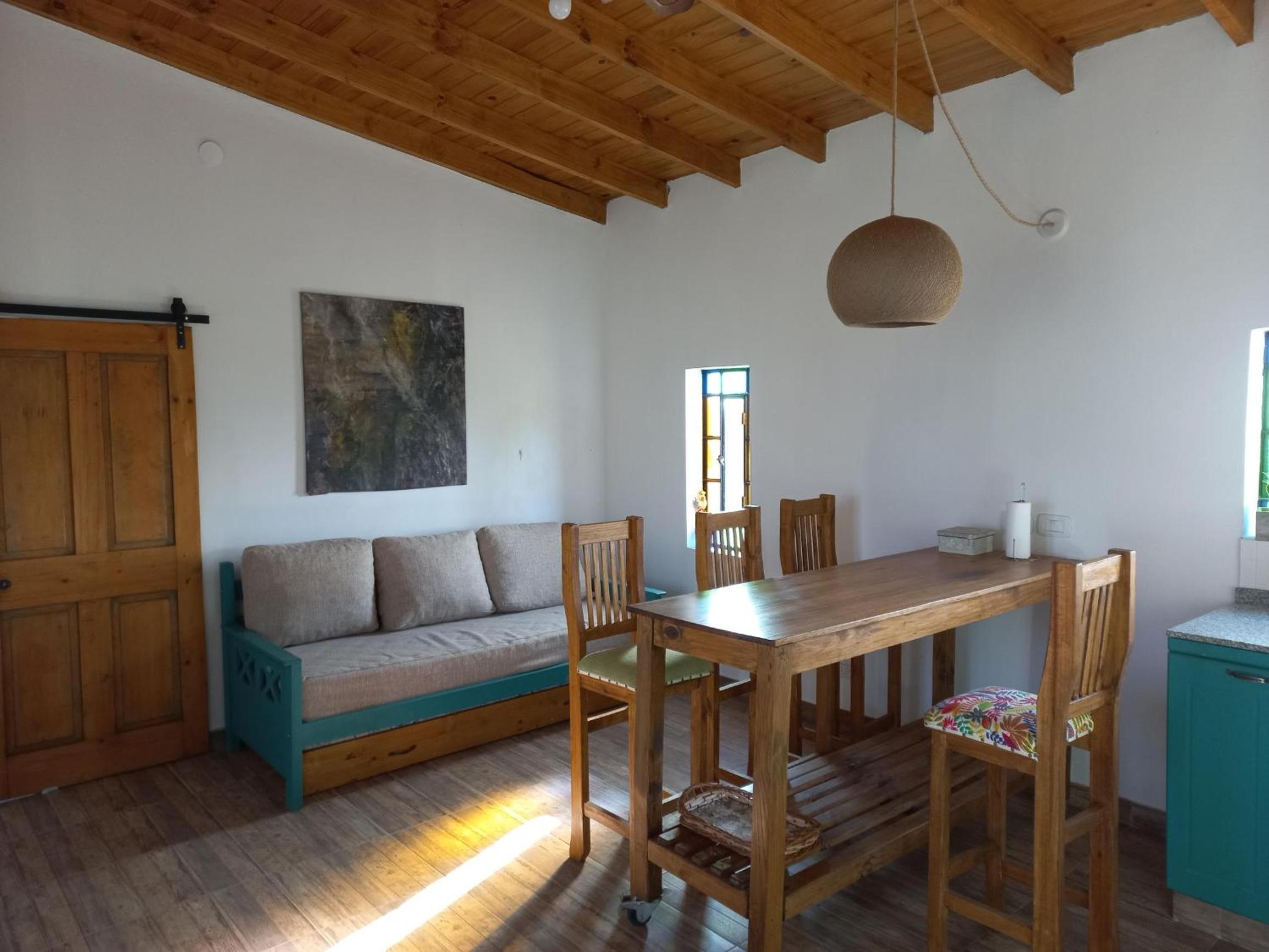 One-Bedroom House photo 1